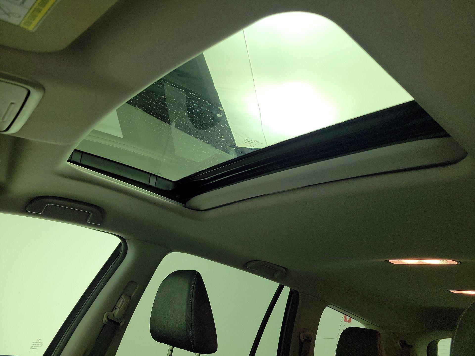 Thumbnail: 2016 Honda Pilot - 19