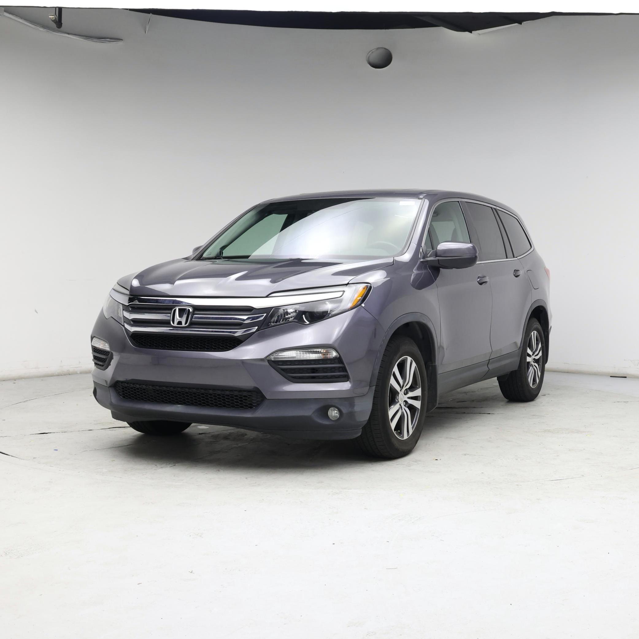 Thumbnail: 2016 Honda Pilot - 4