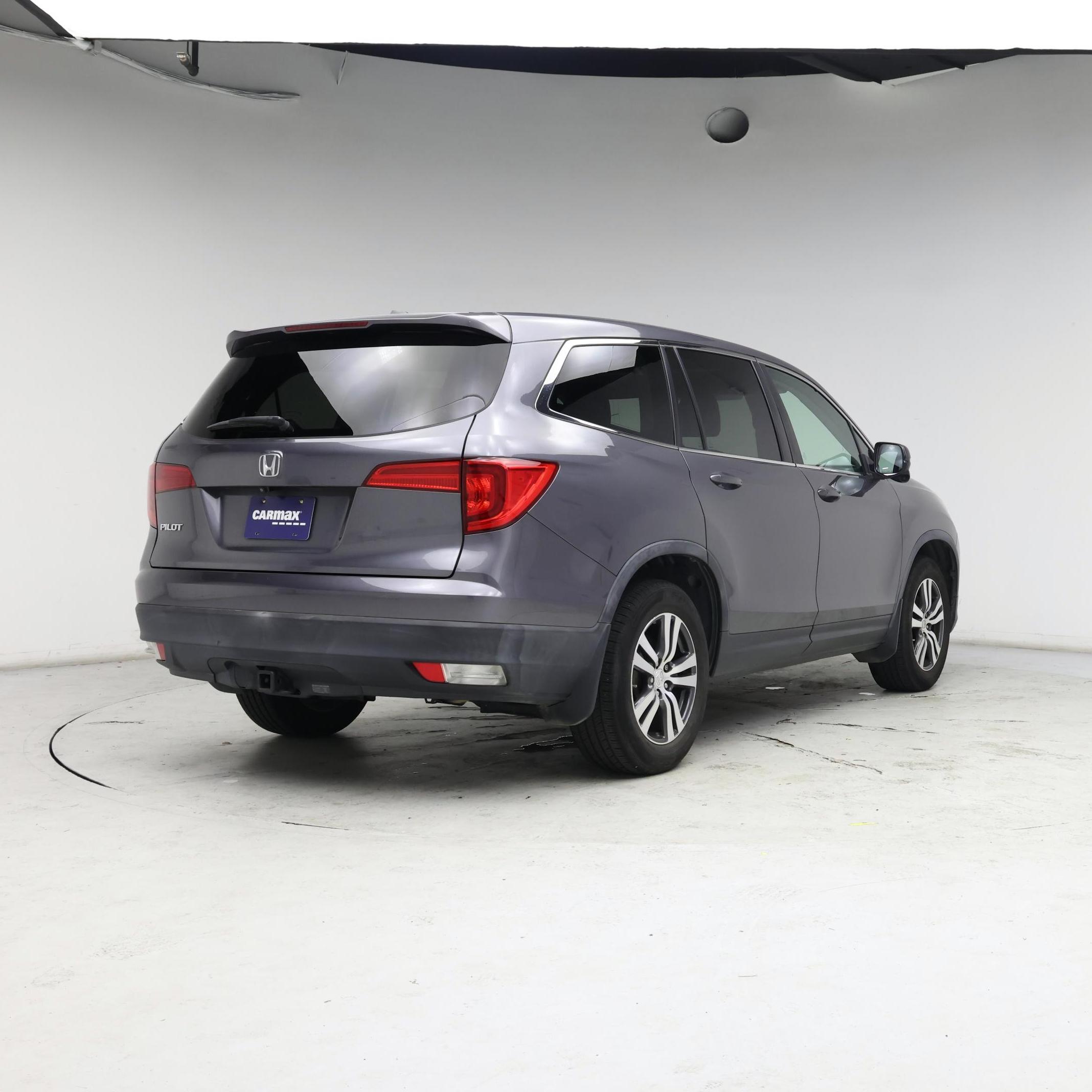 Thumbnail: 2016 Honda Pilot - 8