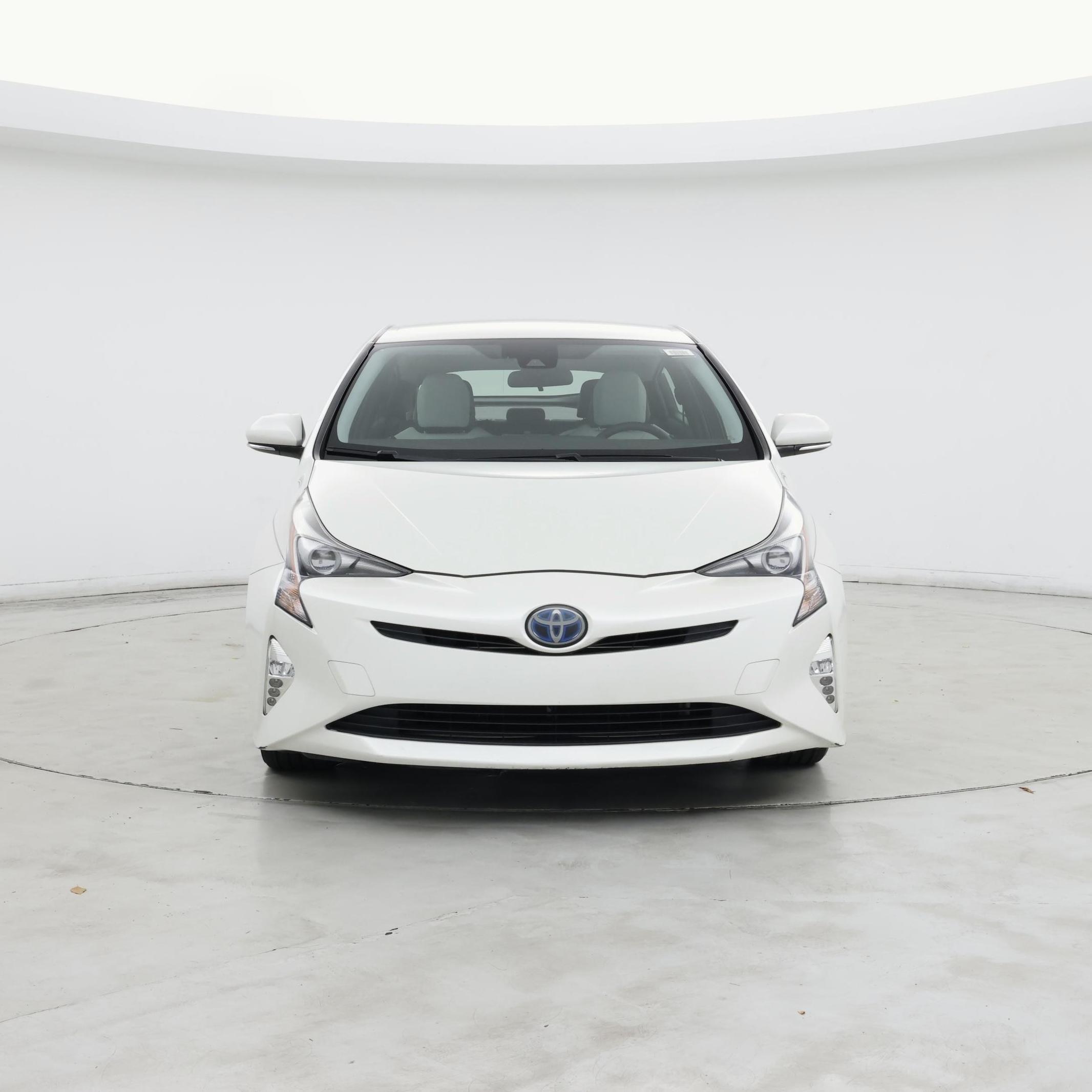 Thumbnail: 2016 Toyota Prius - 5