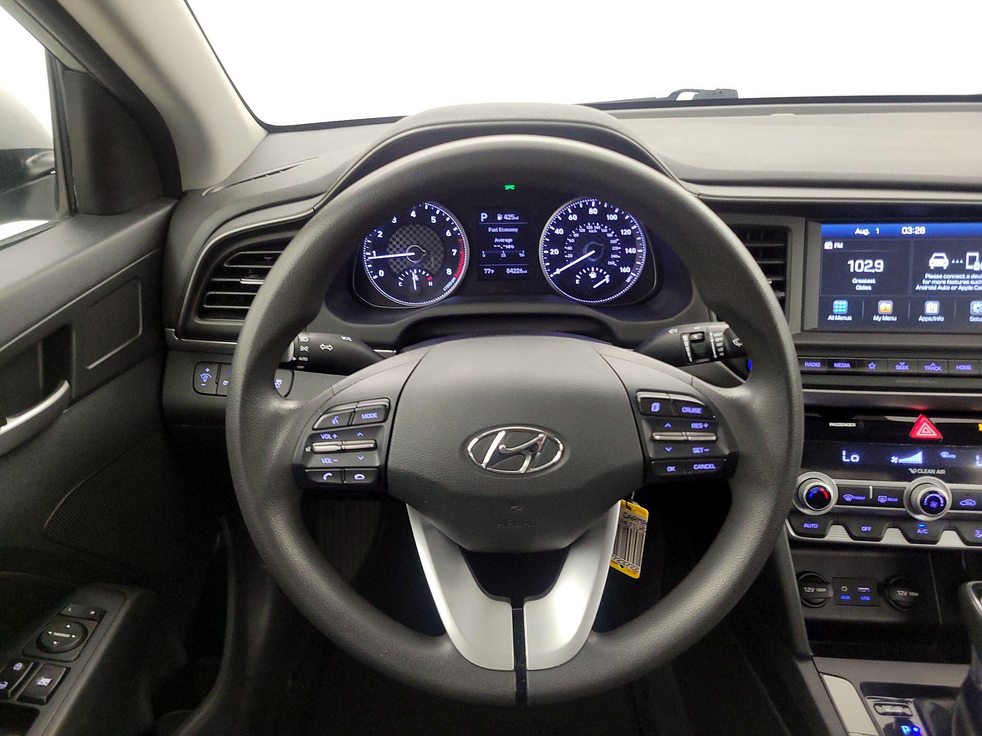 Thumbnail: 2020 Hyundai Elantra - 10