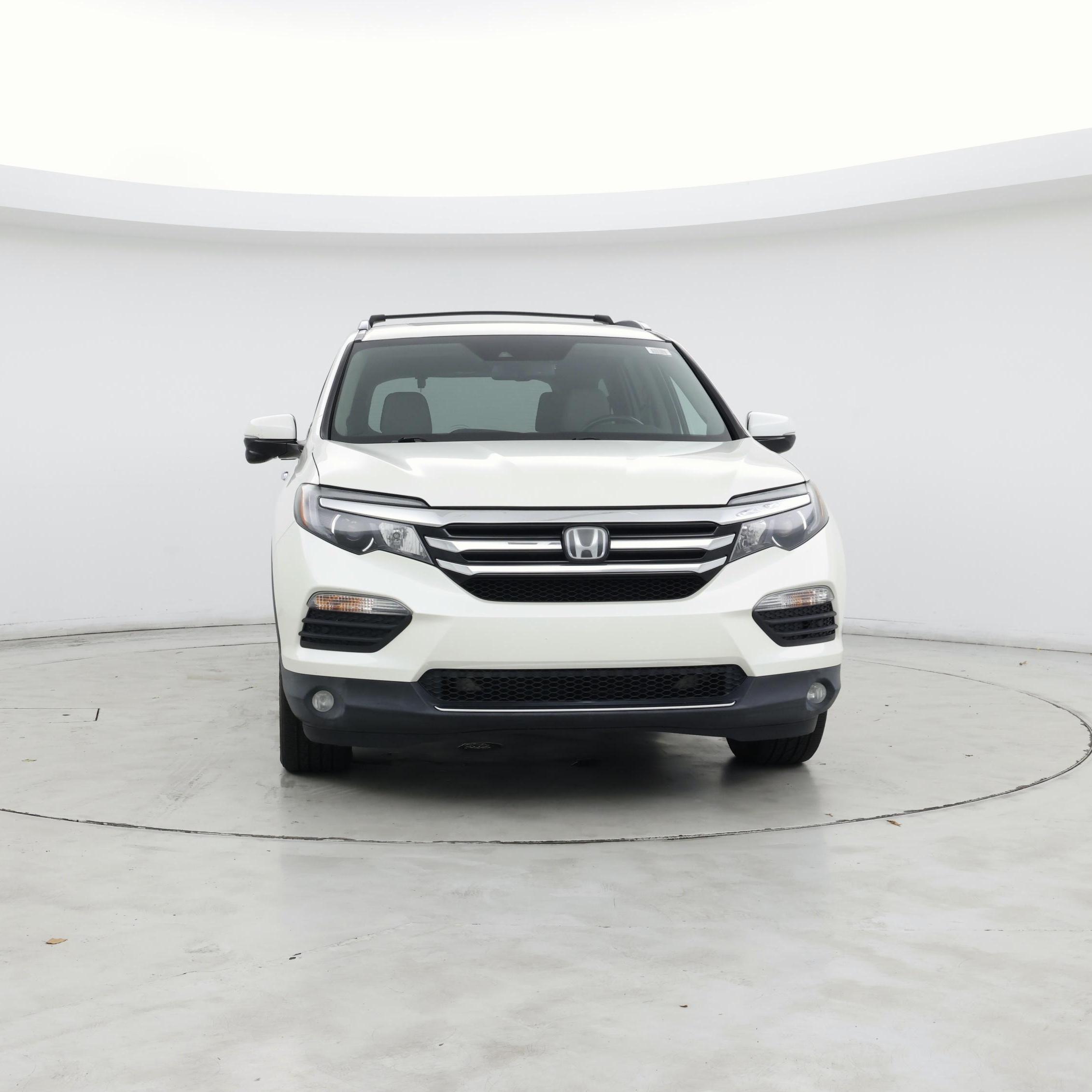 Thumbnail: 2017 Honda Pilot - 5