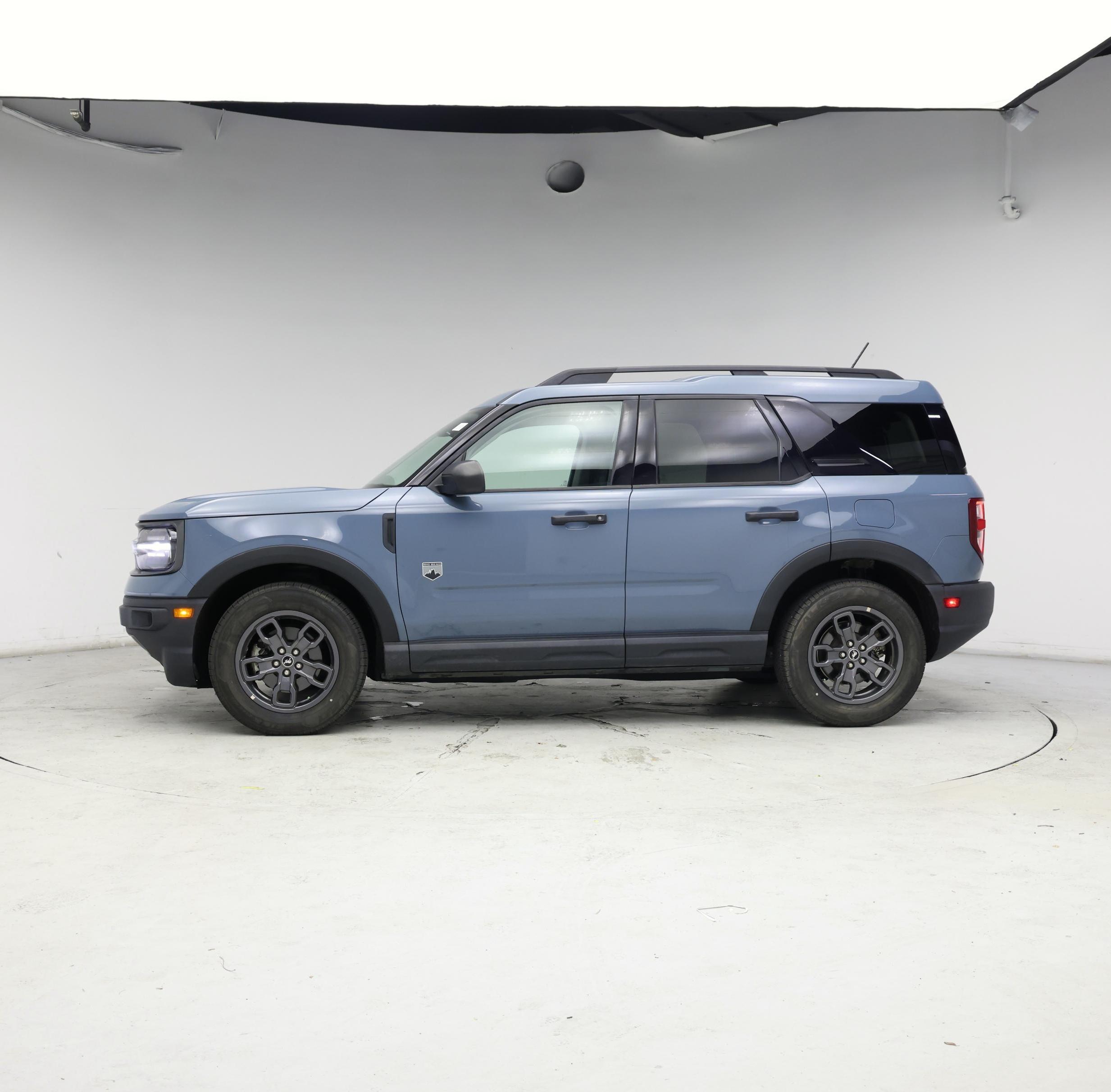 Thumbnail: 2021 Ford Bronco Sport - 3