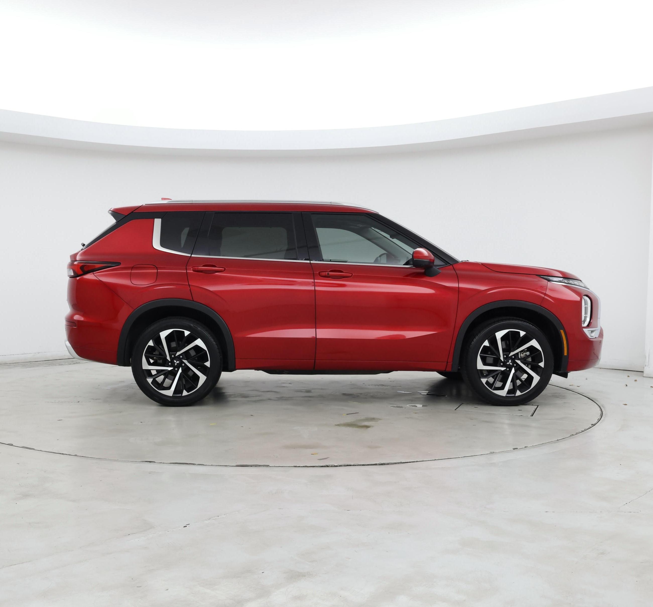 Thumbnail: 2024 Mitsubishi Outlander - 7