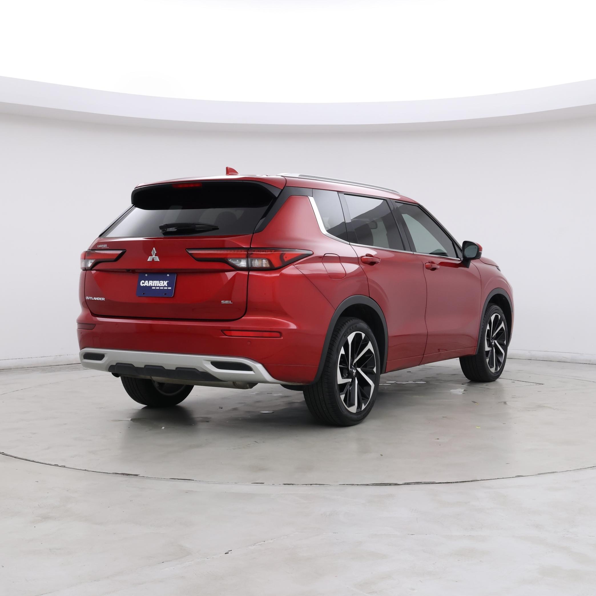 Thumbnail: 2024 Mitsubishi Outlander - 8