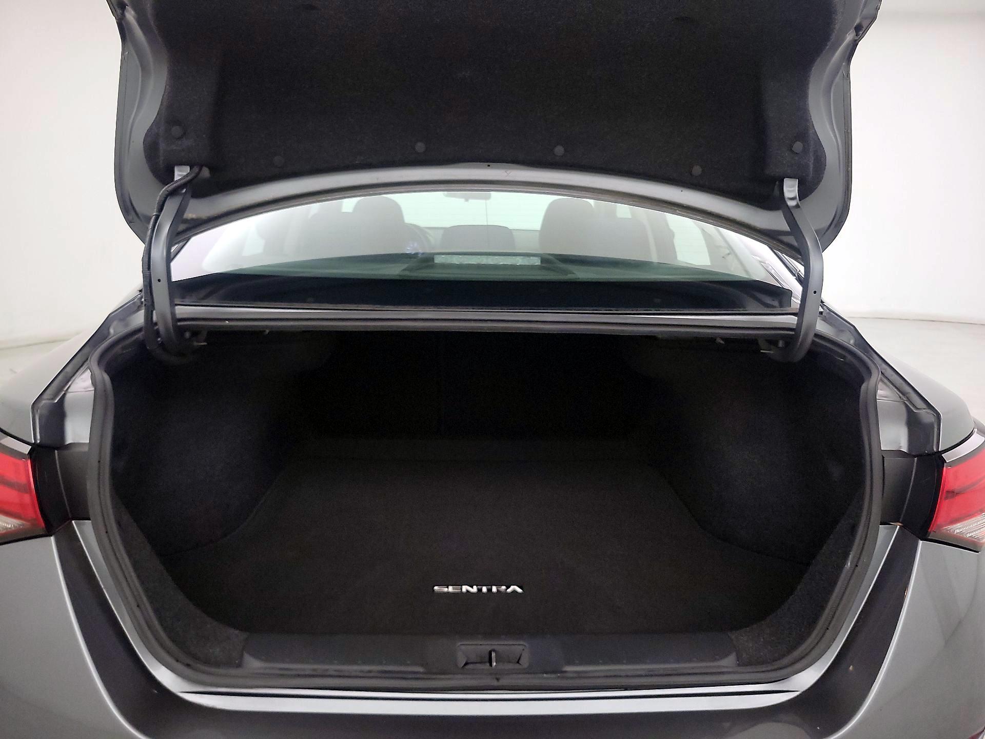 Thumbnail: 2020 Nissan Sentra - 20