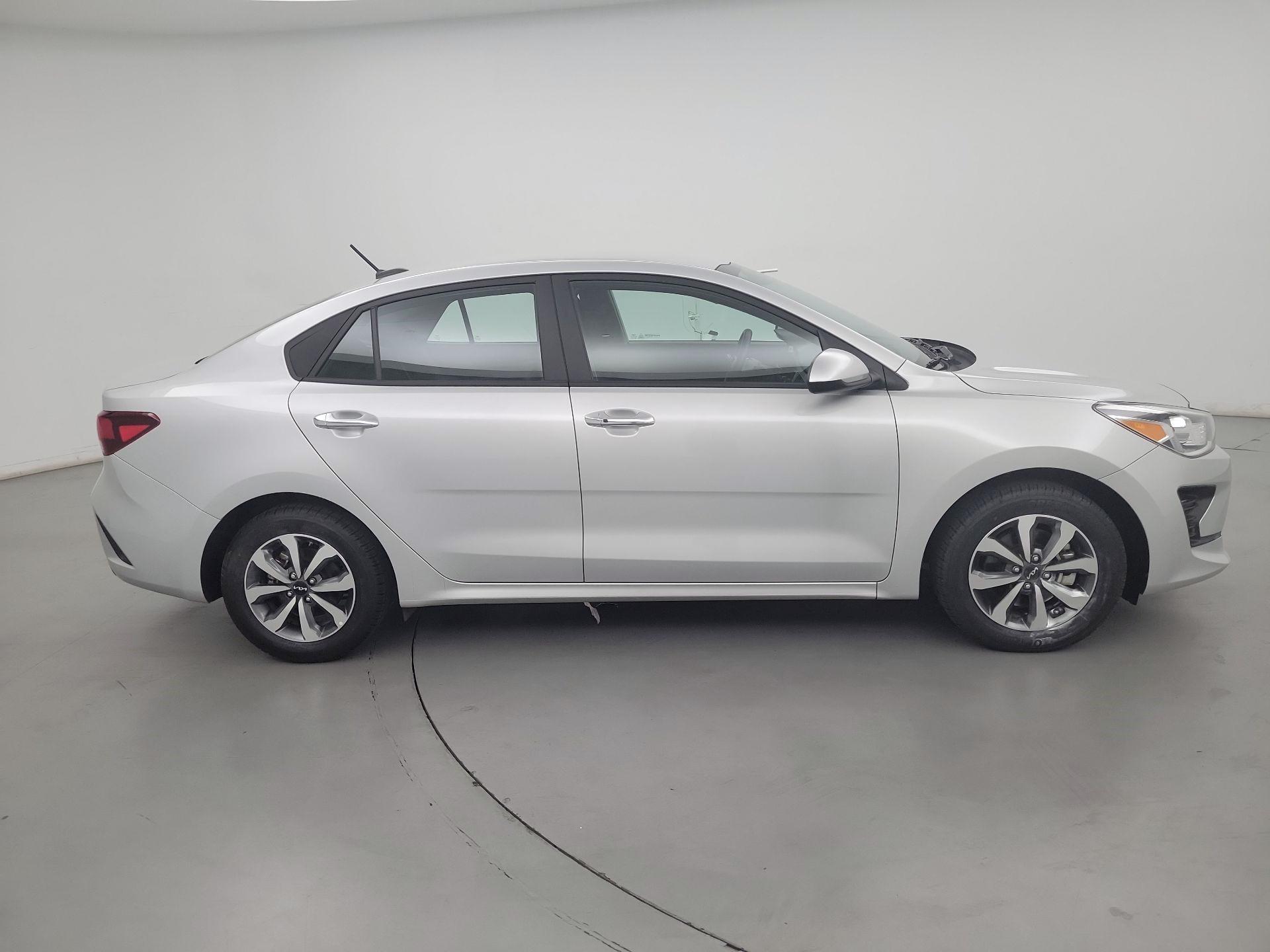 Thumbnail: 2023 Kia Rio - 4