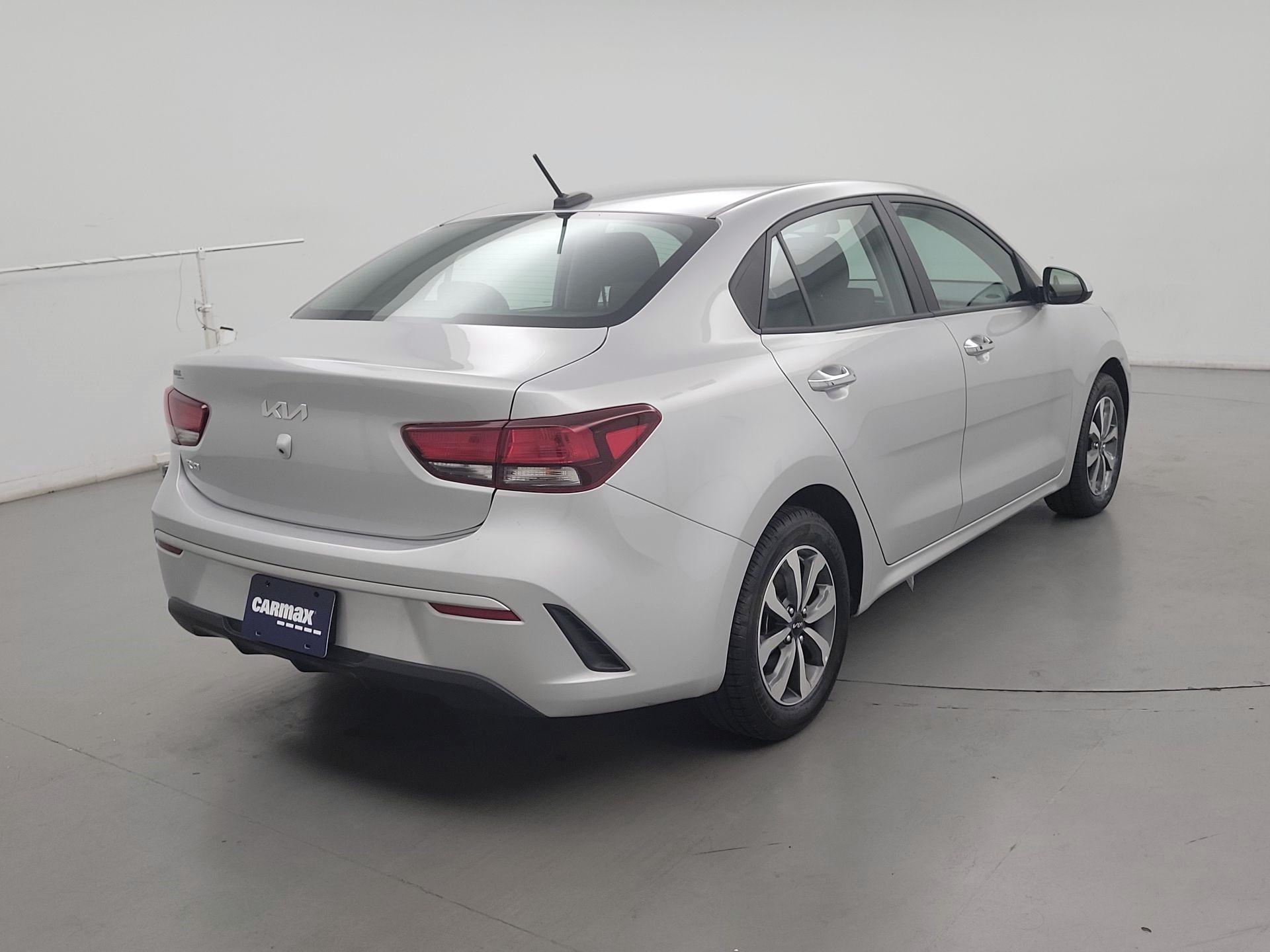 Thumbnail: 2023 Kia Rio - 5