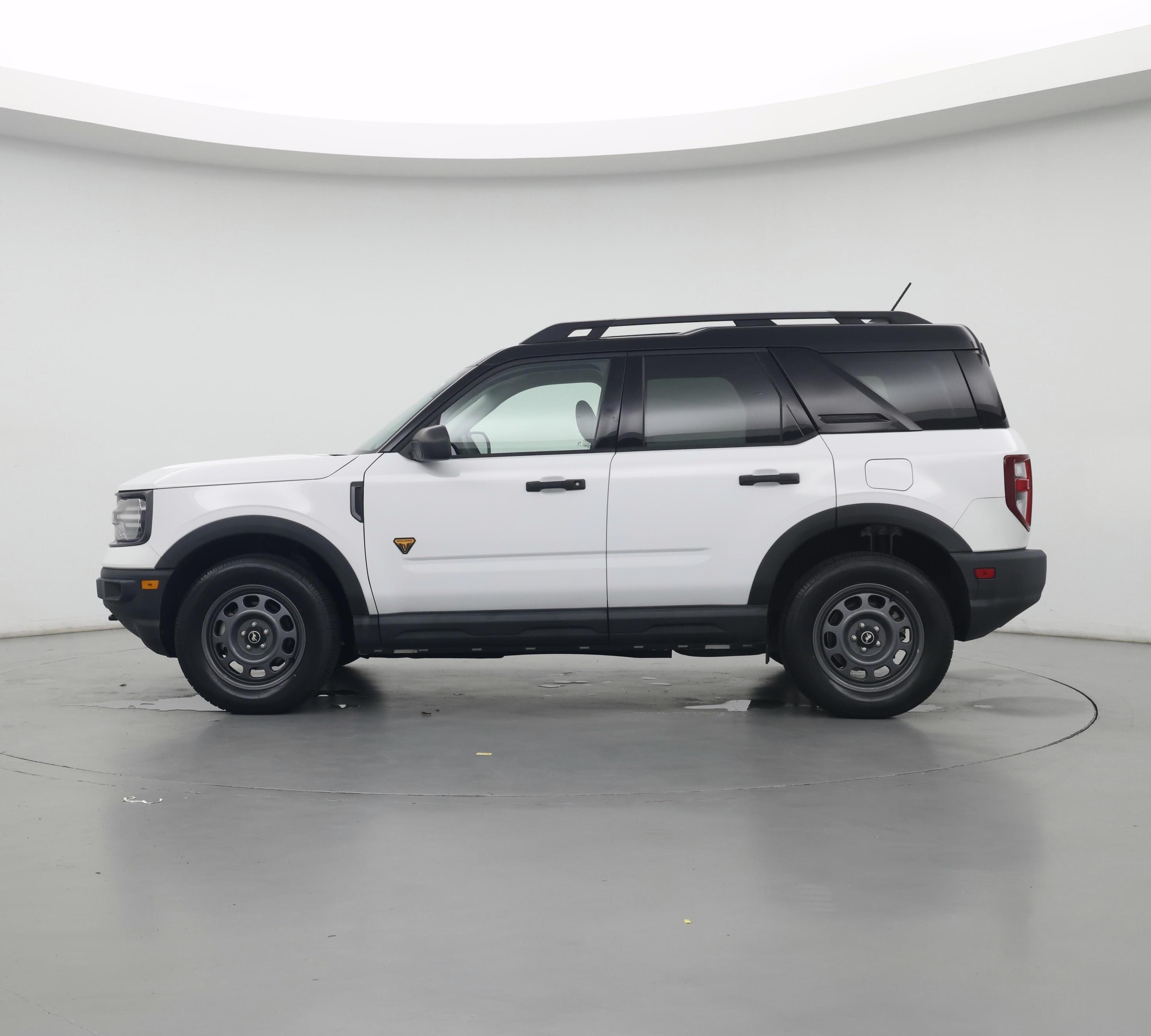 Thumbnail: 2021 Ford Bronco Sport - 3