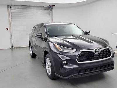 Black 2021 Toyota Highlander LE