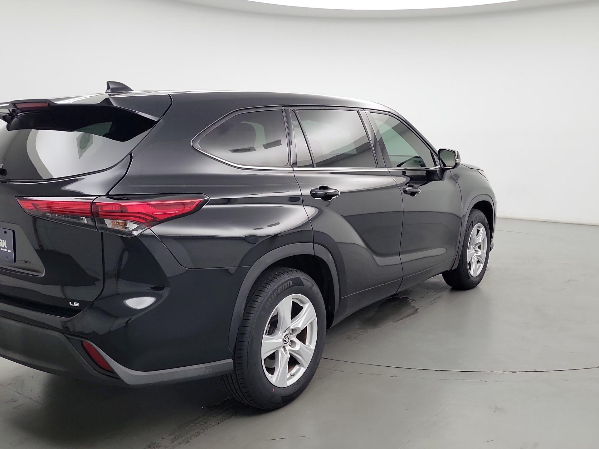 Thumbnail: 2021 Toyota Highlander - 5