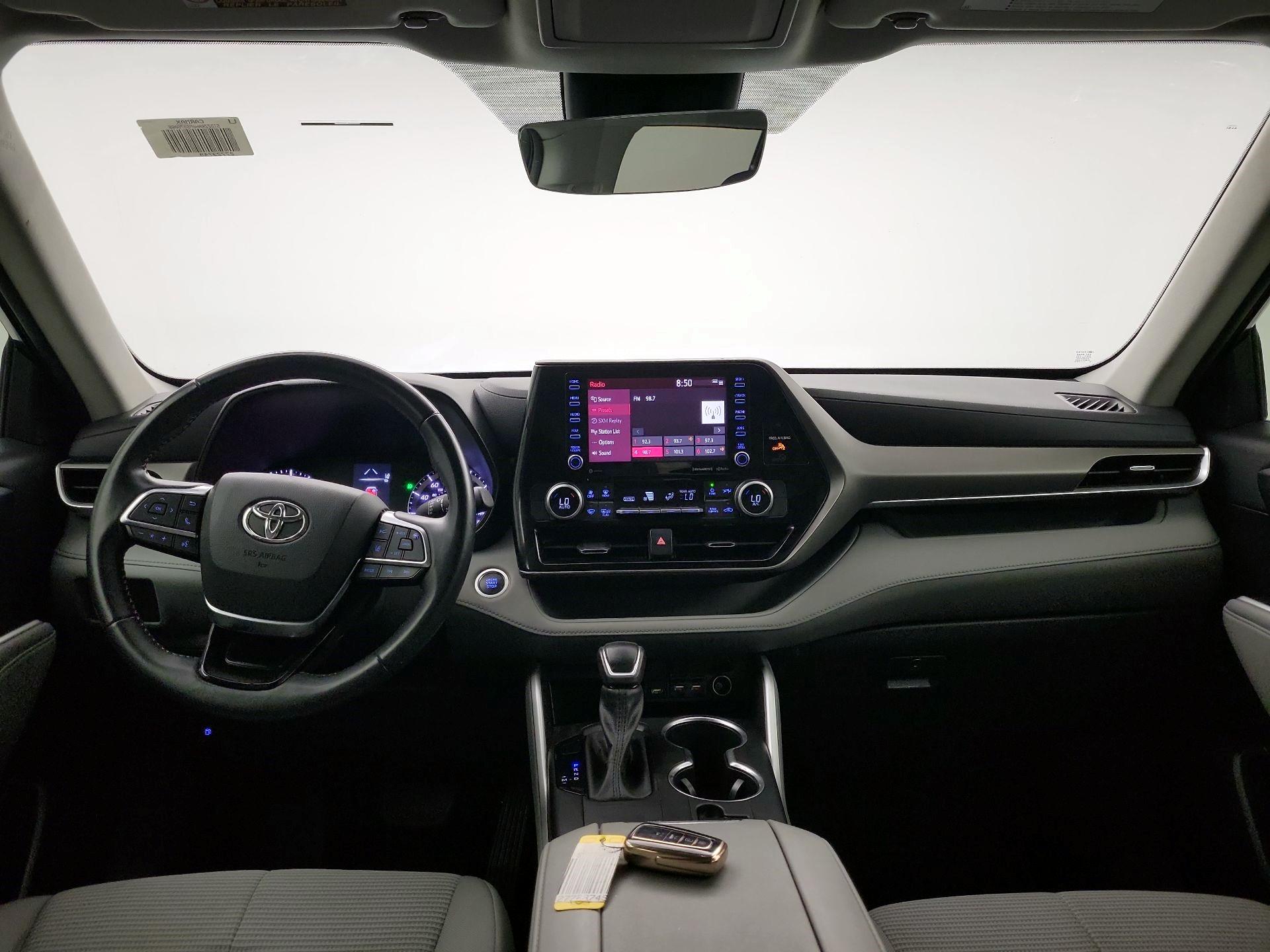 Thumbnail: 2021 Toyota Highlander - 8
