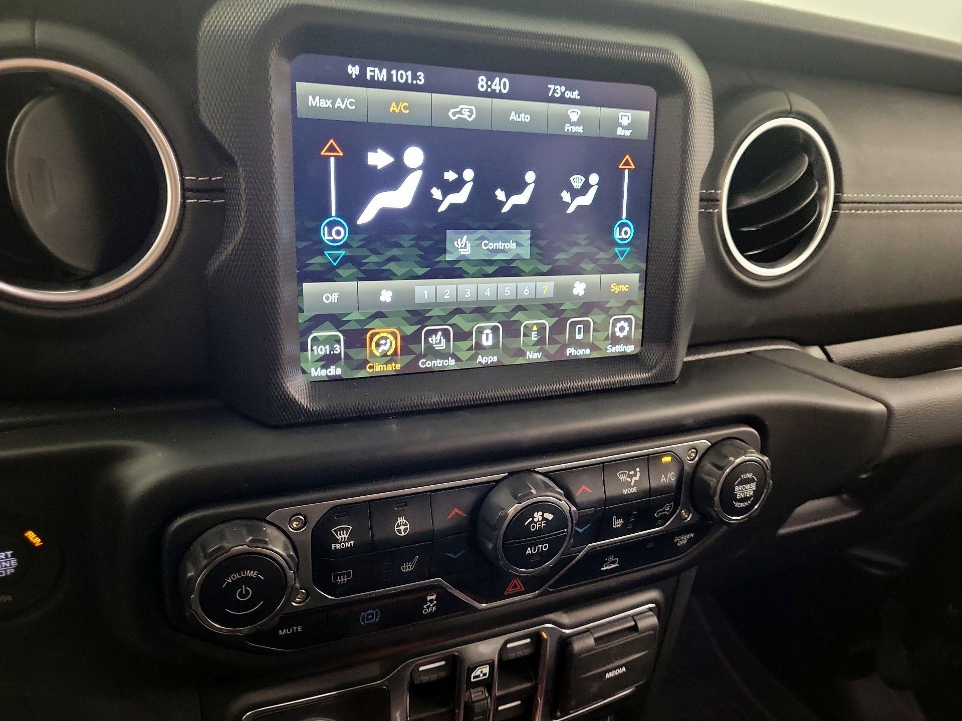 Thumbnail: 2022 Jeep Wrangler - 15