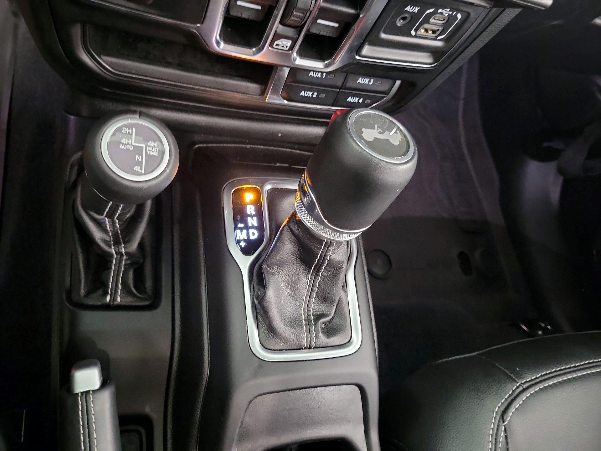 Thumbnail: 2022 Jeep Wrangler - 16