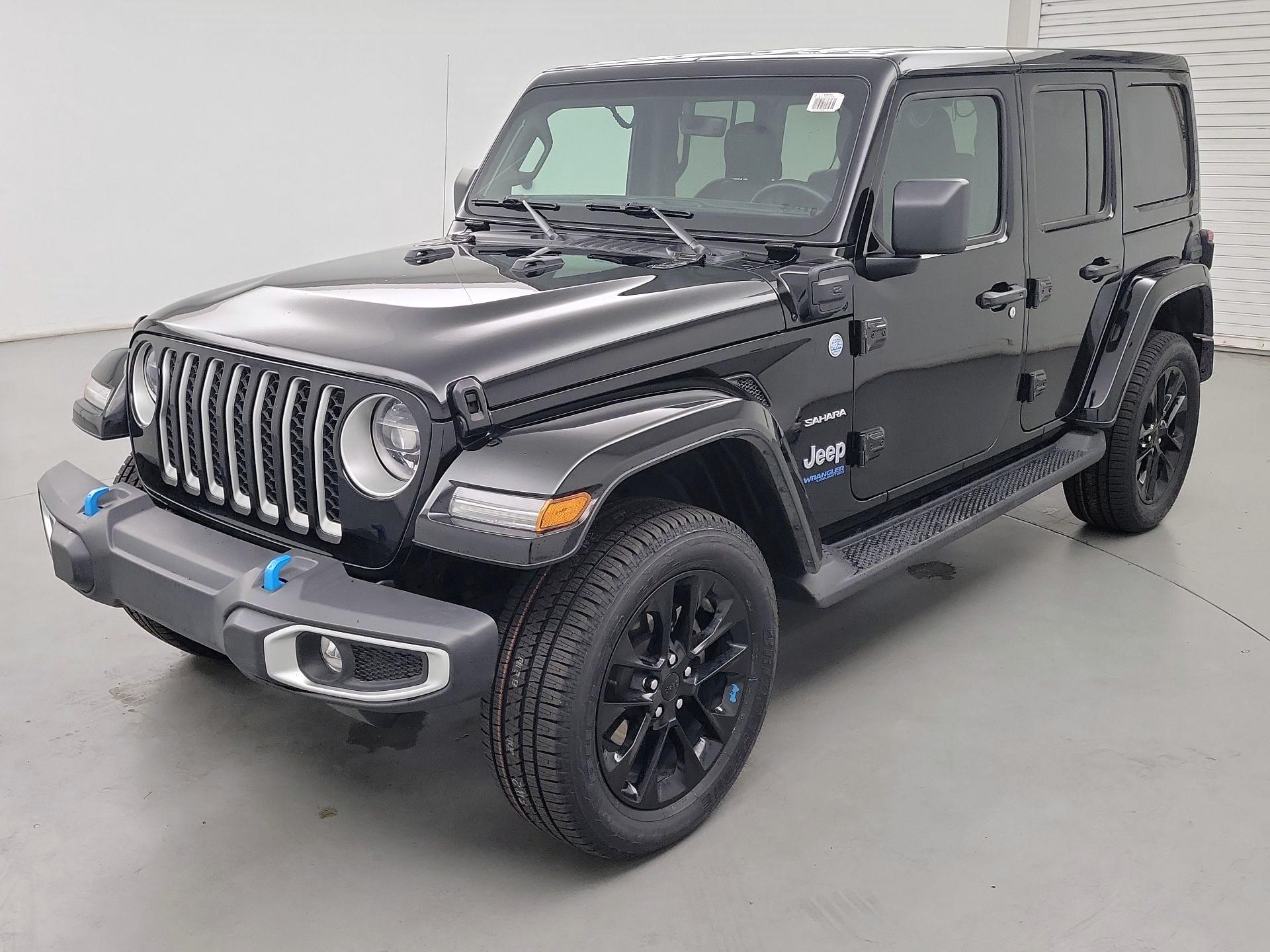Thumbnail: 2022 Jeep Wrangler - 3