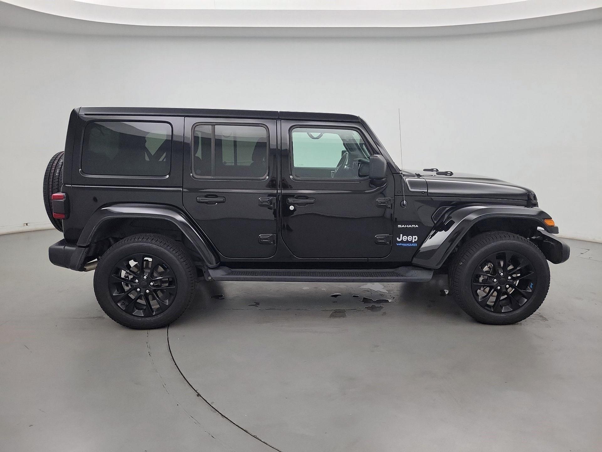 Thumbnail: 2022 Jeep Wrangler - 4