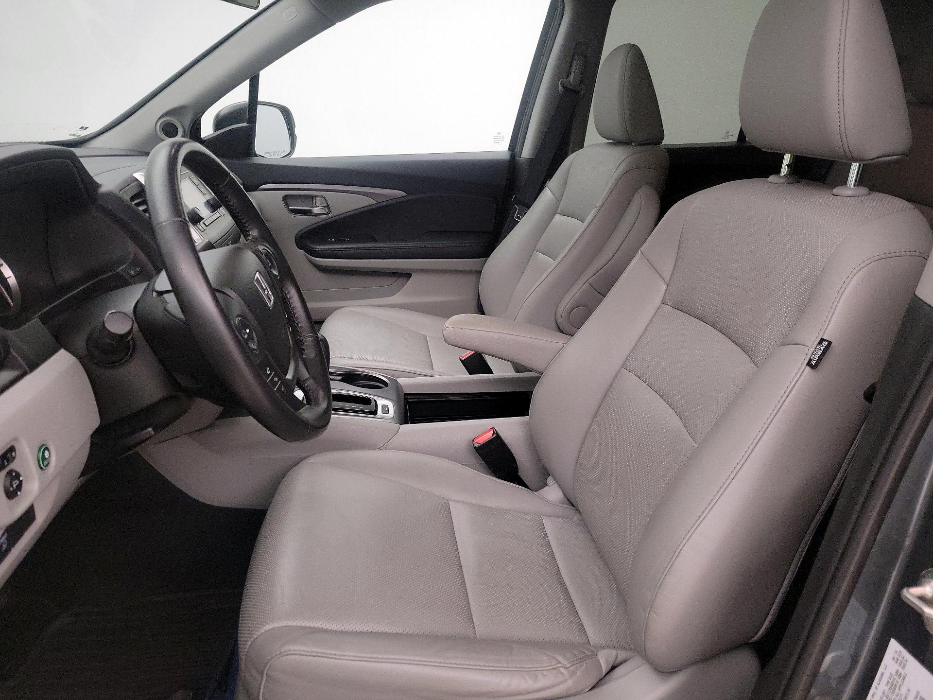 Thumbnail: 2019 Honda Ridgeline - 11