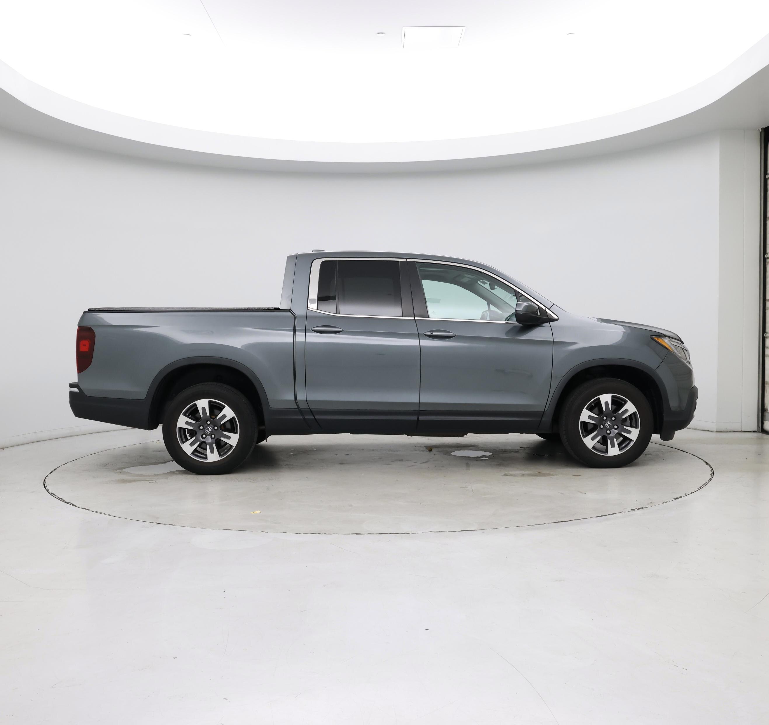 Thumbnail: 2019 Honda Ridgeline - 7