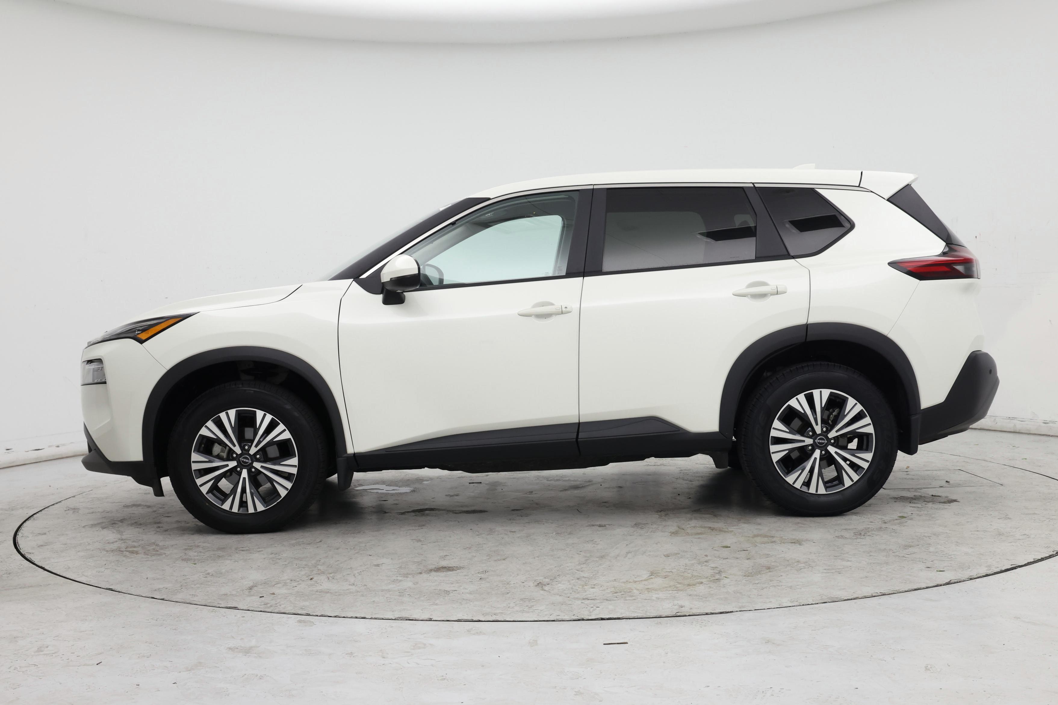 Thumbnail: 2023 Nissan Rogue - 3