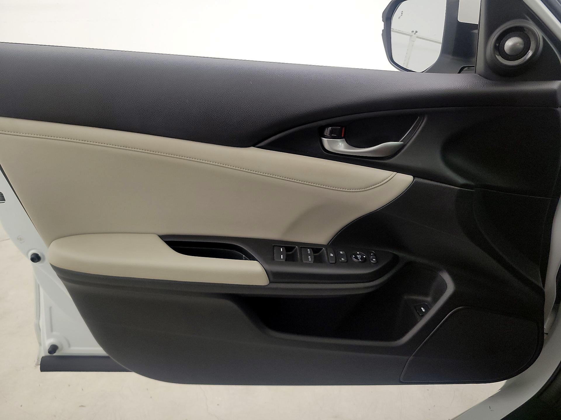 Thumbnail: 2022 Honda Insight - 12