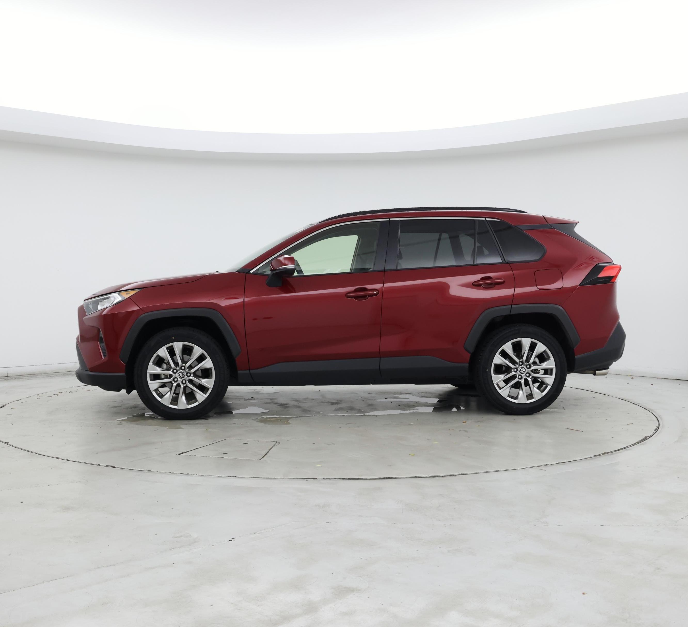 Thumbnail: 2020 Toyota RAV4 - 3