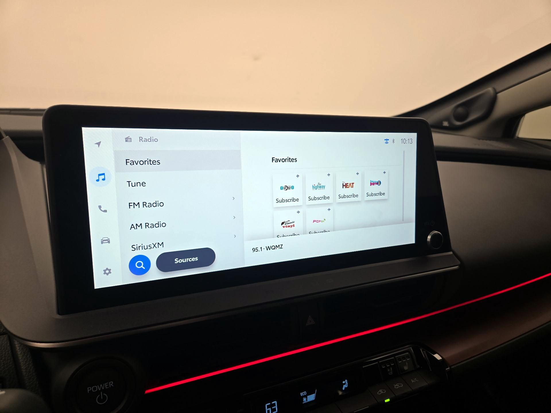 Thumbnail: 2024 Toyota Prius Prime - 16