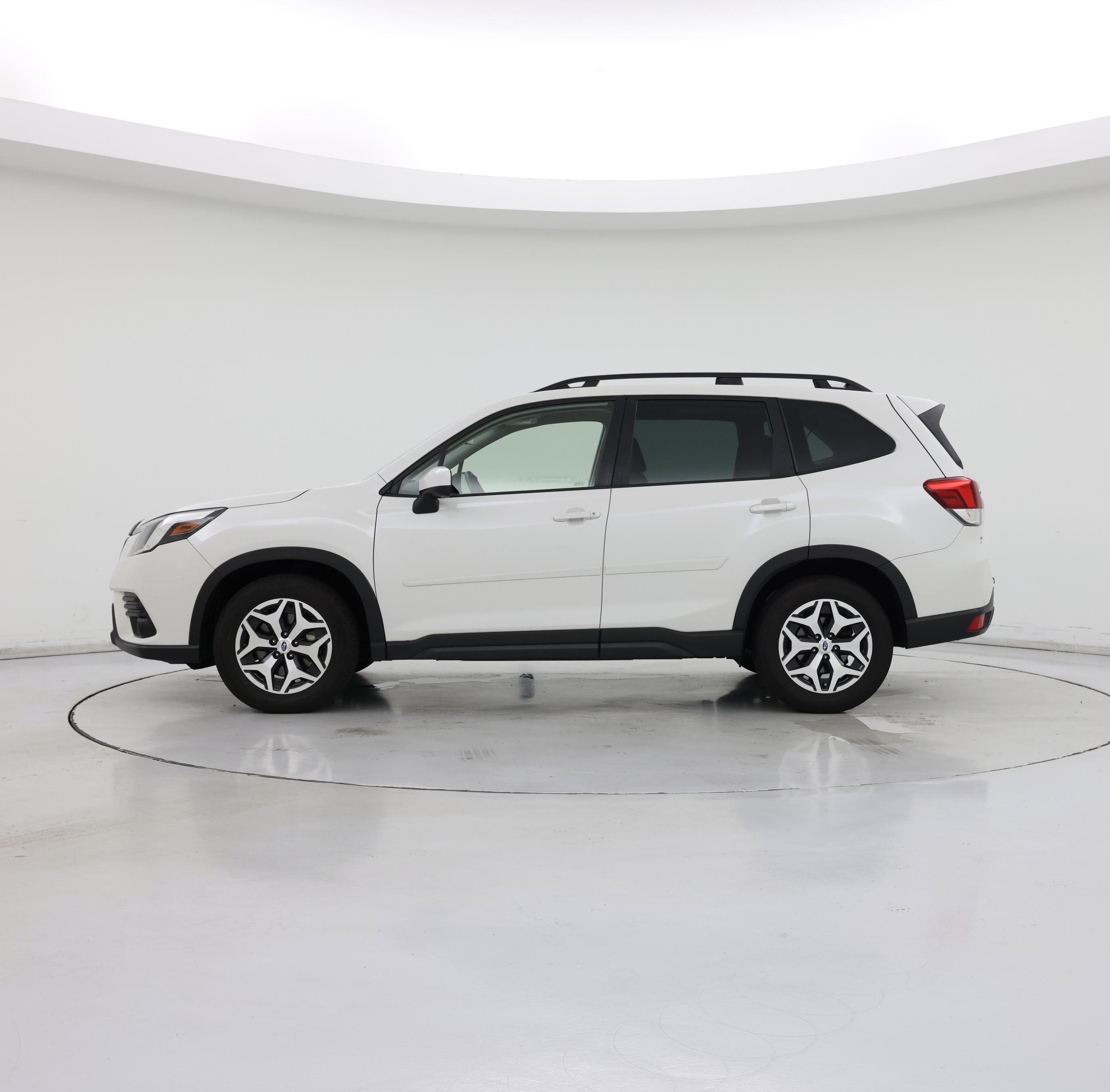 Thumbnail: 2023 Subaru Forester - 3