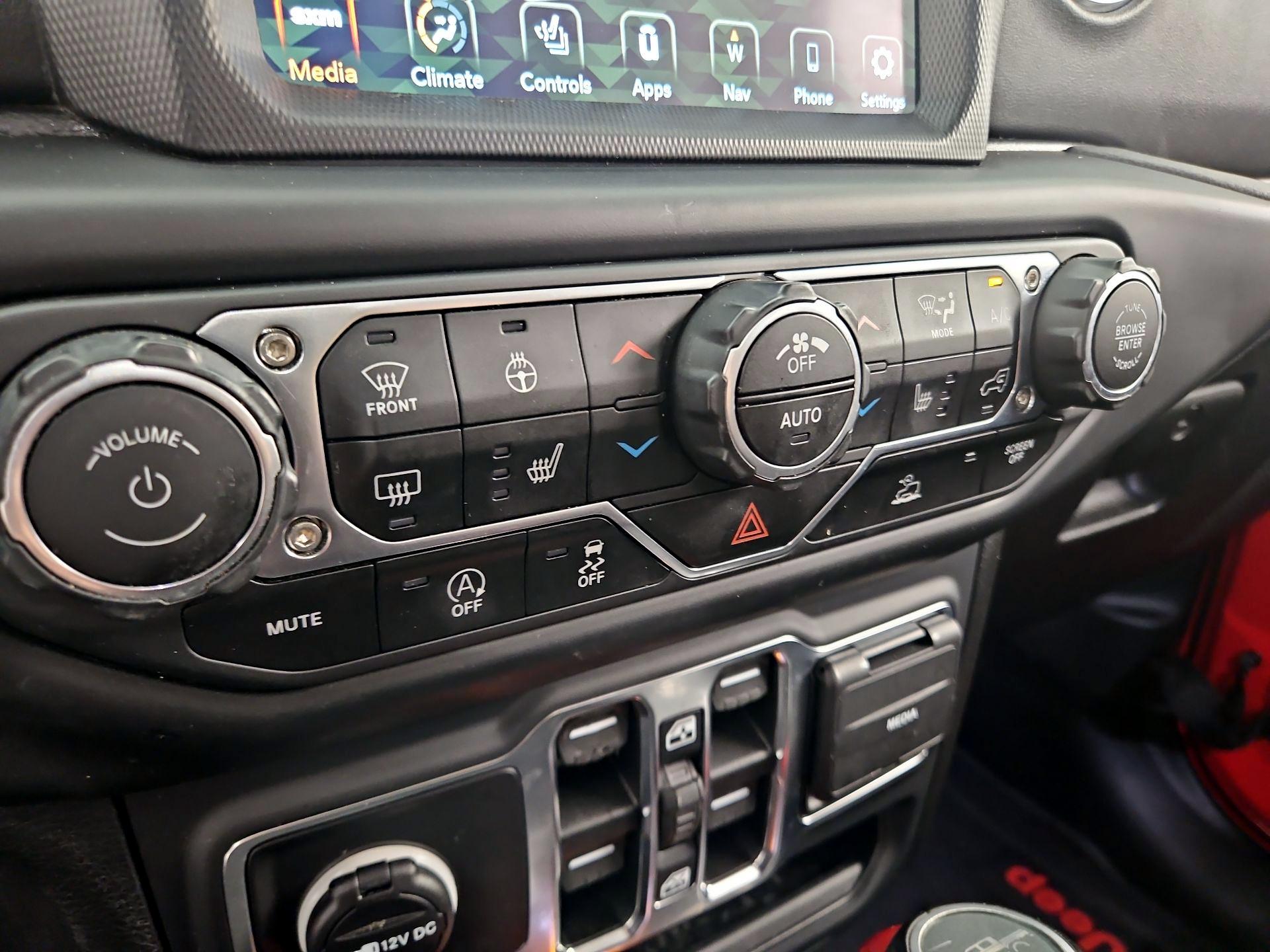Thumbnail: 2021 Jeep Gladiator - 17