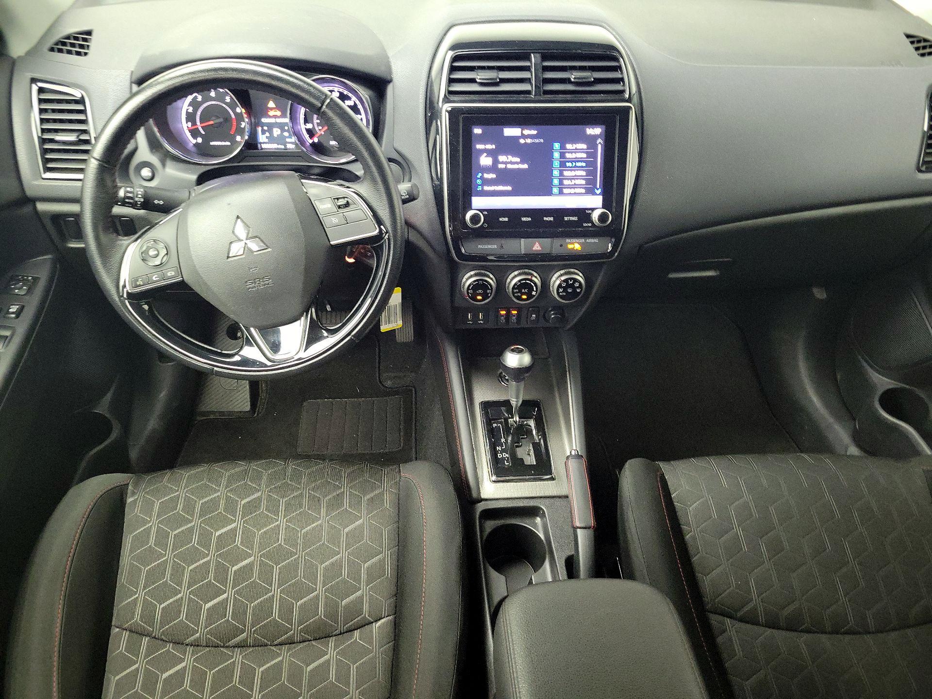 Thumbnail: 2022 Mitsubishi Outlander Sport - 9