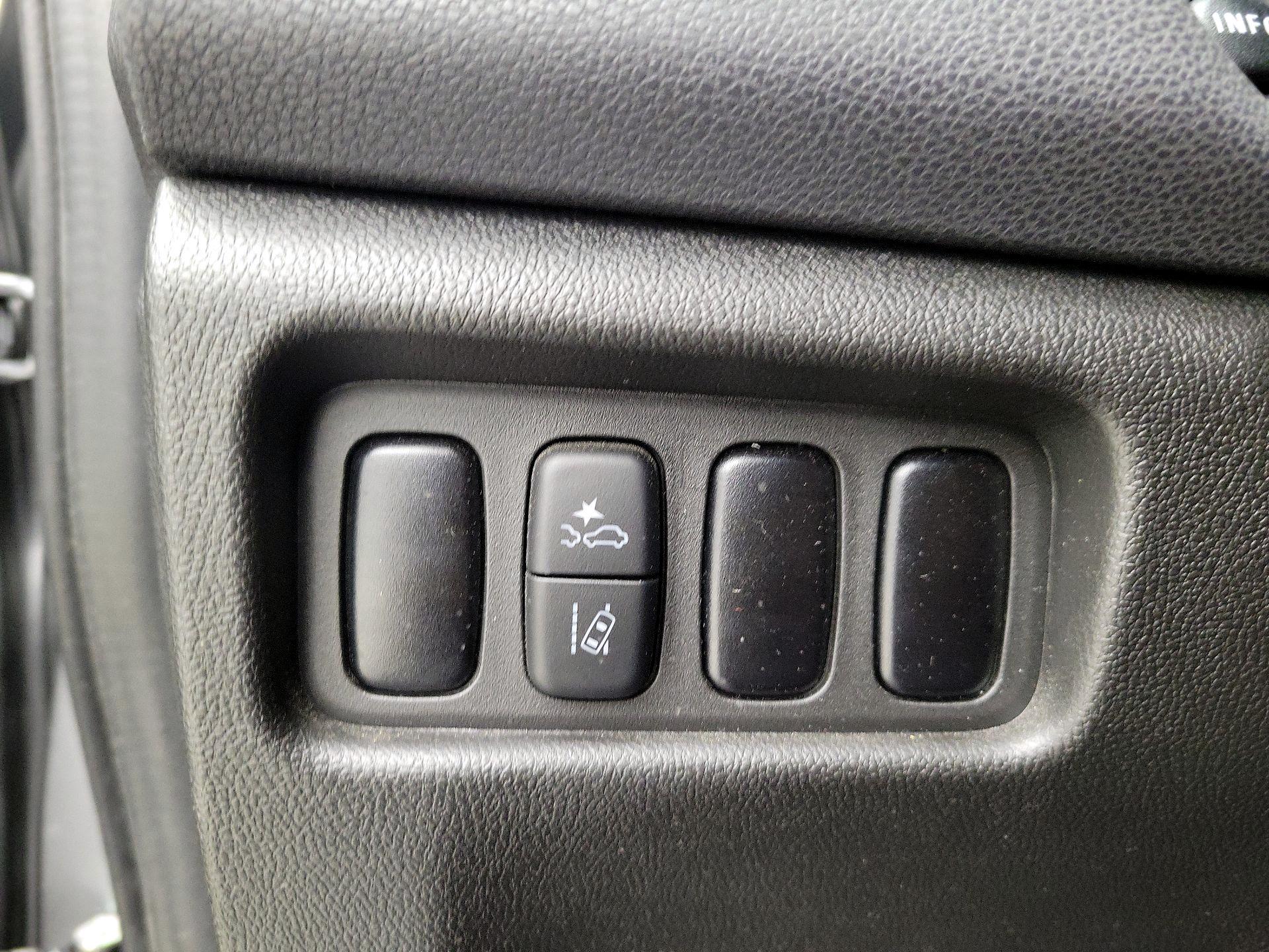 Thumbnail: 2022 Mitsubishi Outlander Sport - 13