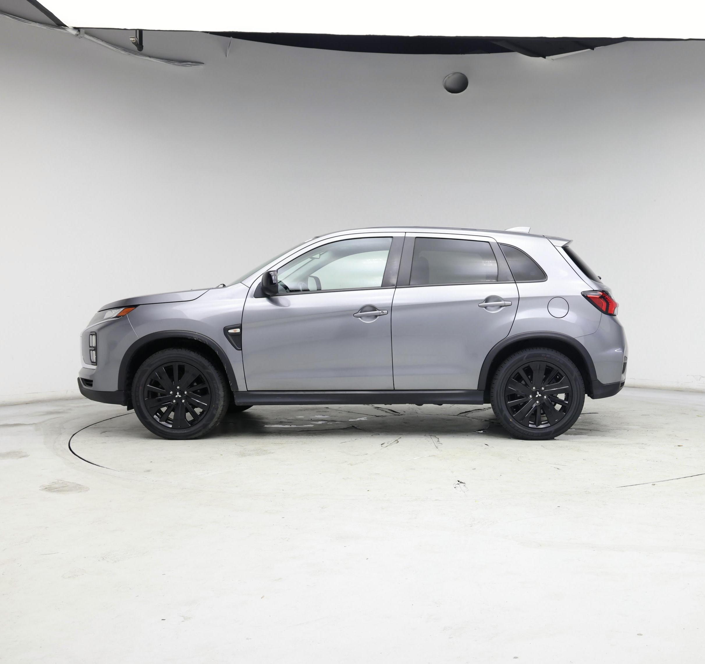 Thumbnail: 2022 Mitsubishi Outlander Sport - 3