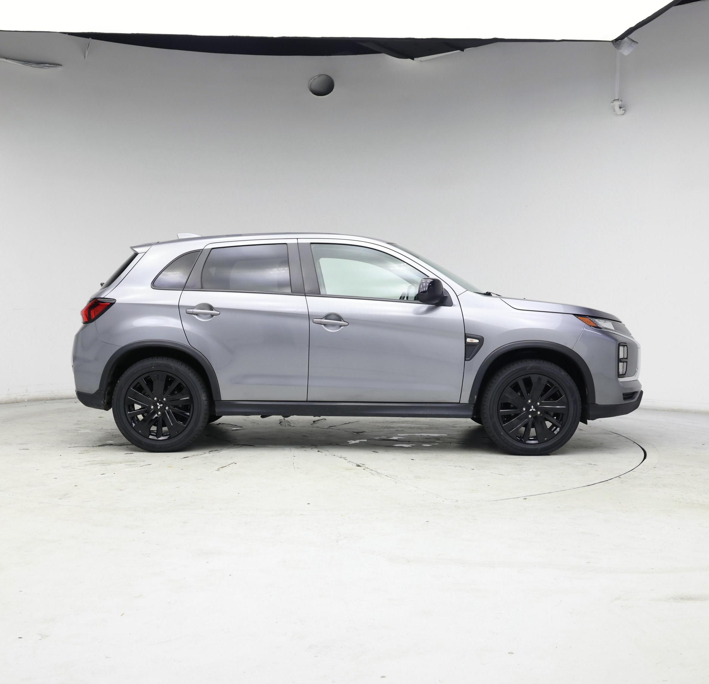 Thumbnail: 2022 Mitsubishi Outlander Sport - 7