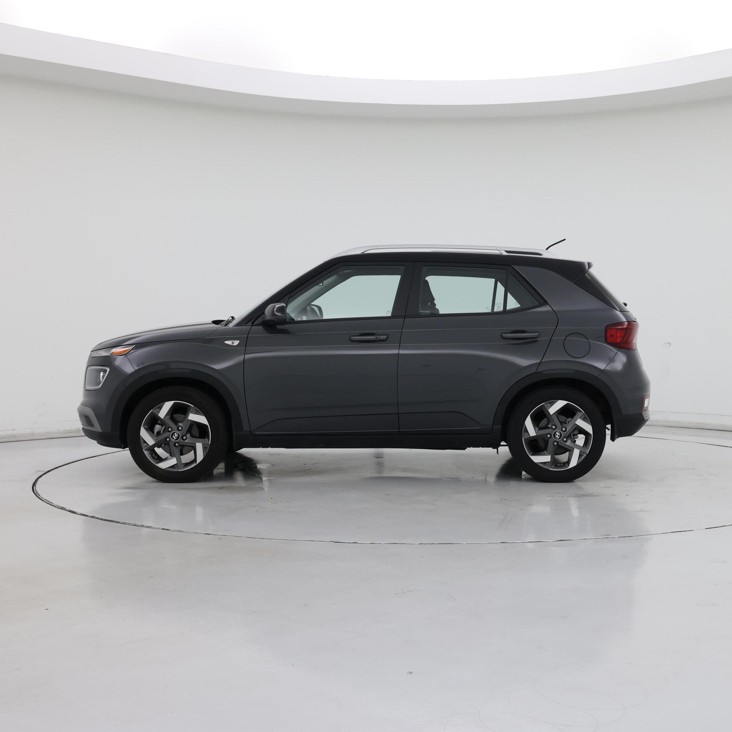 Thumbnail: 2024 Hyundai Venue - 3