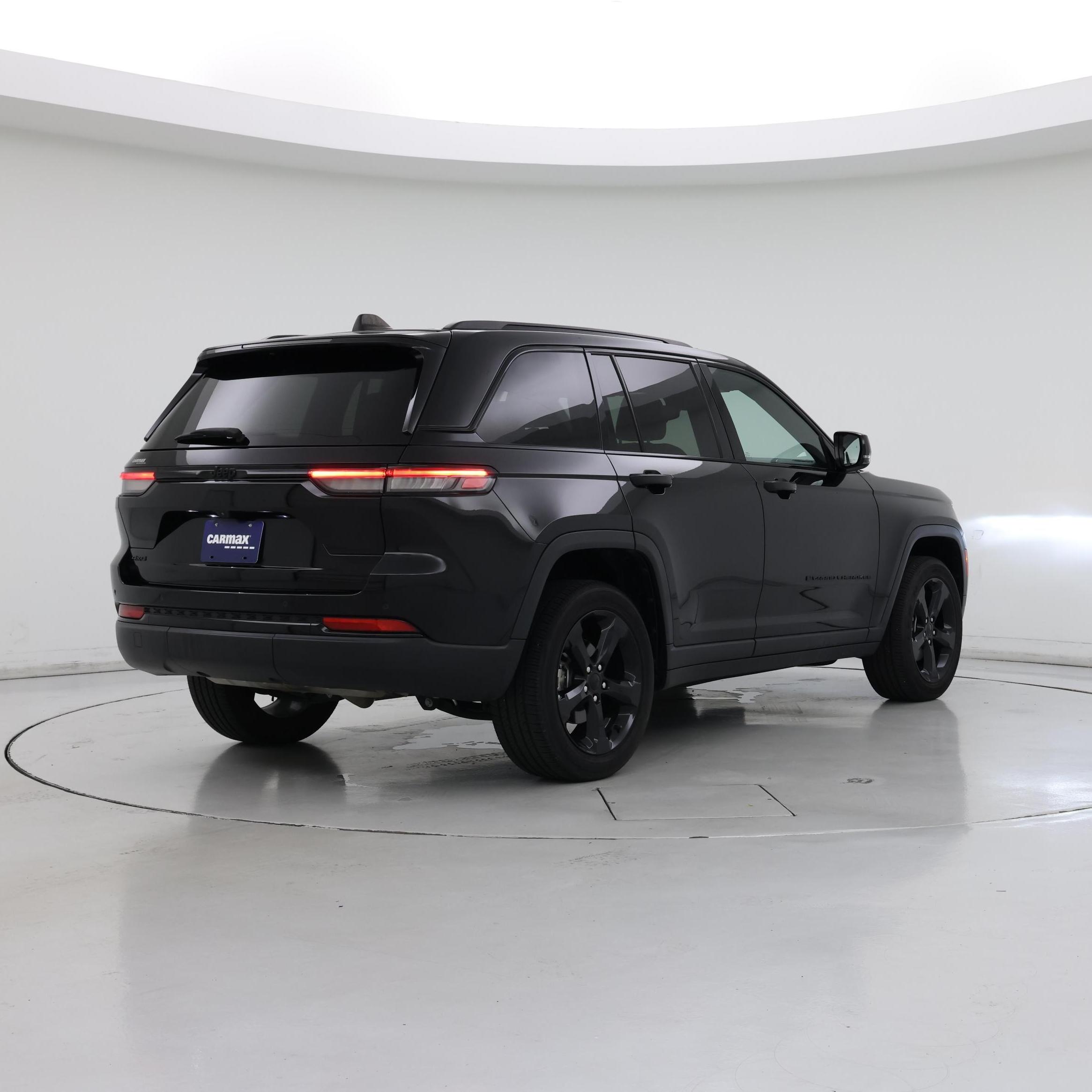 Thumbnail: 2023 Jeep Grand Cherokee - 8