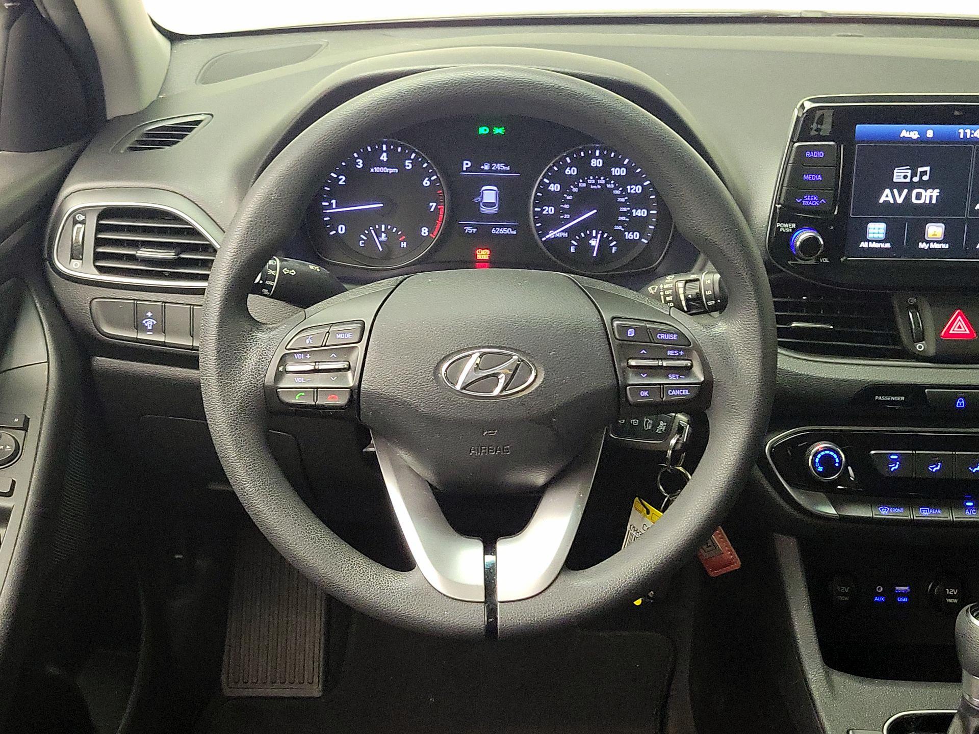 Thumbnail: 2019 Hyundai Elantra - 10