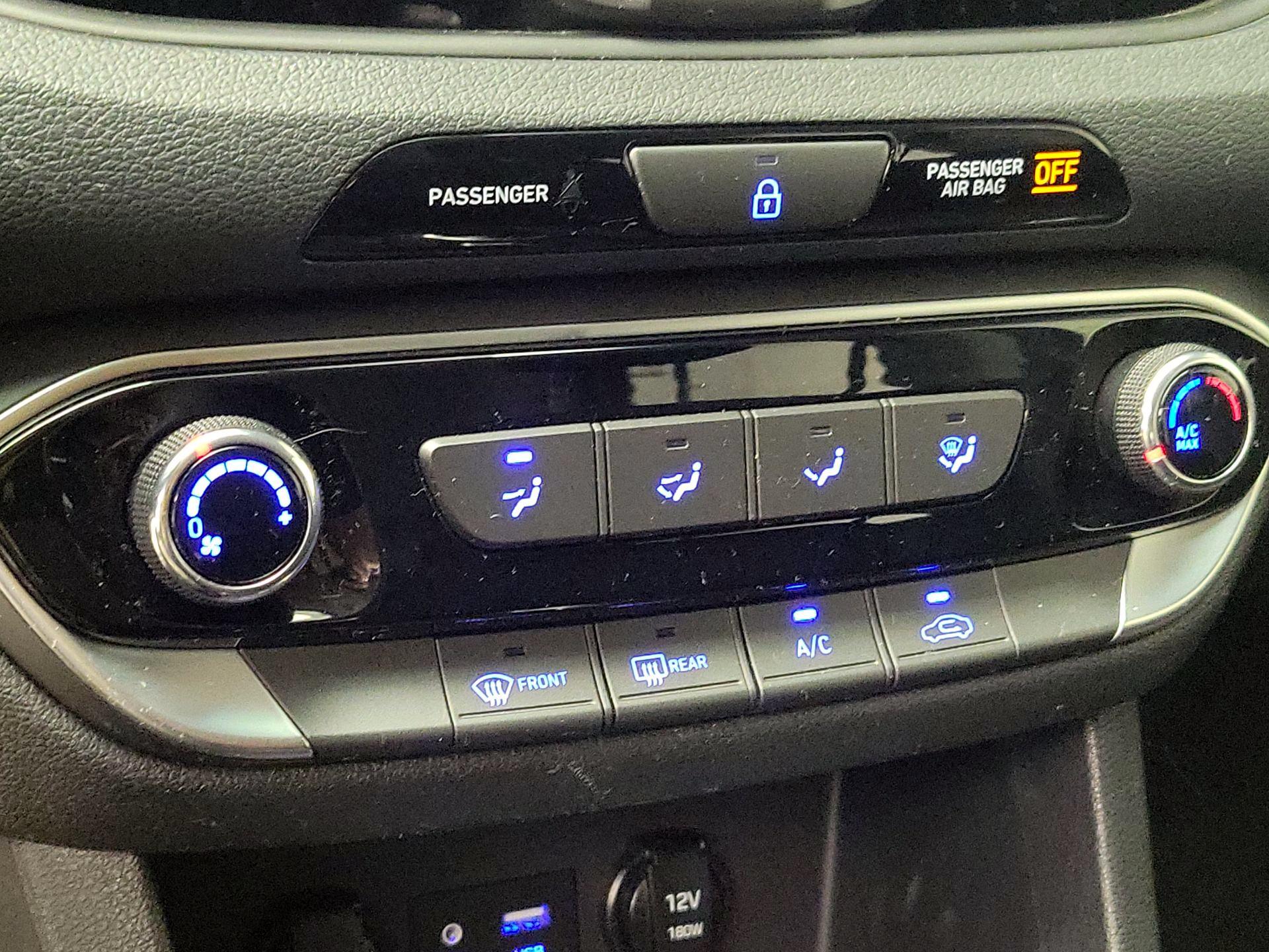Thumbnail: 2019 Hyundai Elantra - 16