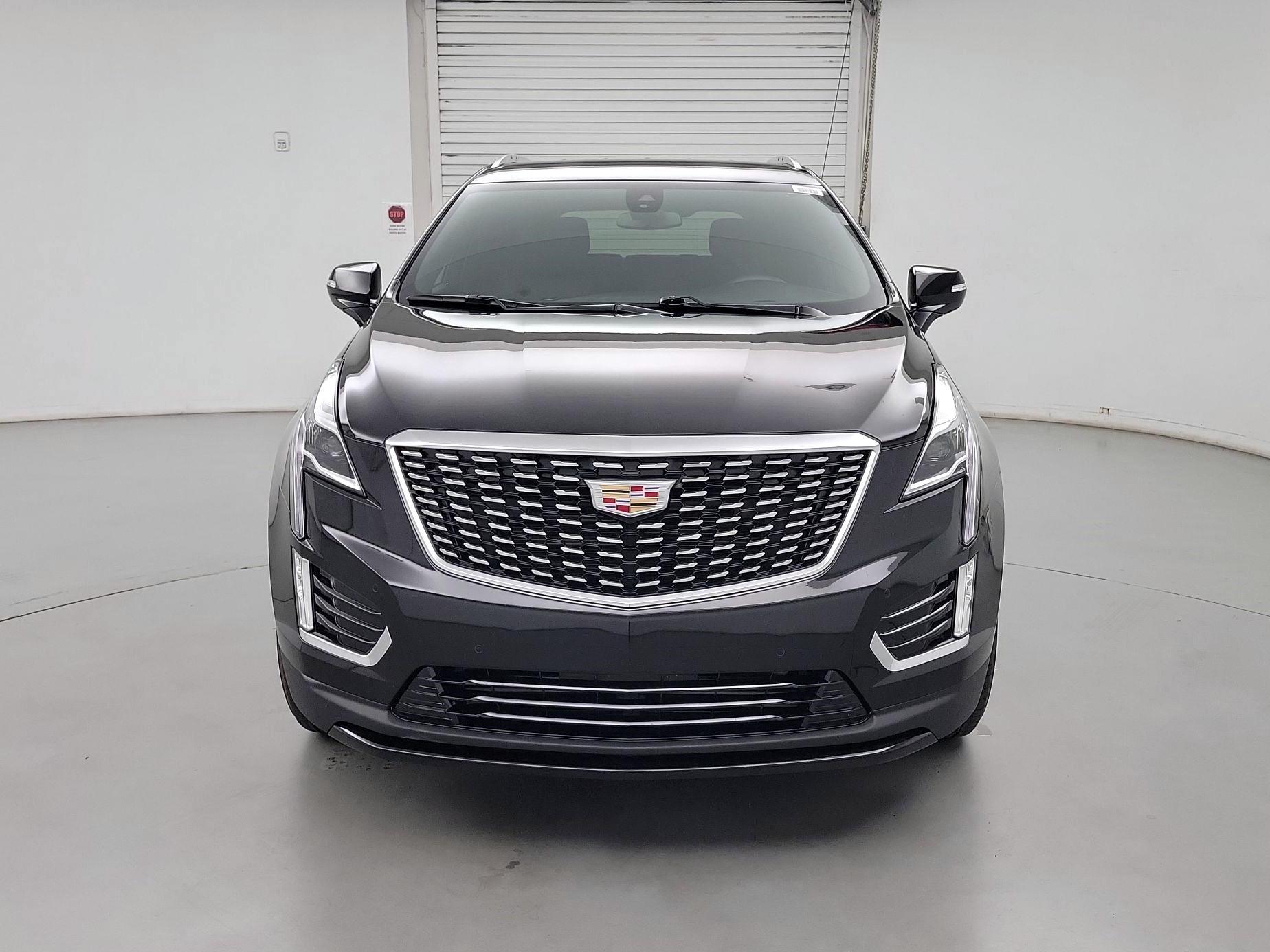 Thumbnail: 2024 Cadillac XT5 - 2