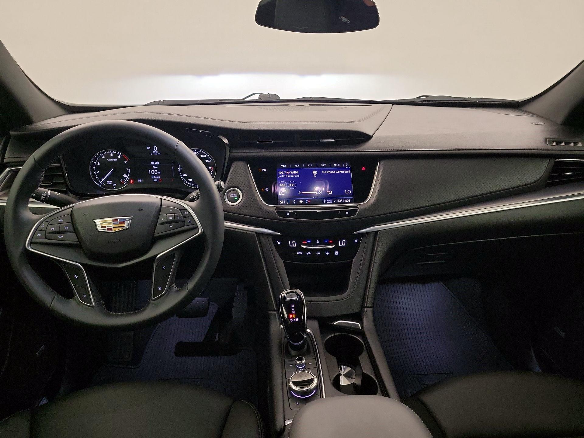Thumbnail: 2024 Cadillac XT5 - 8