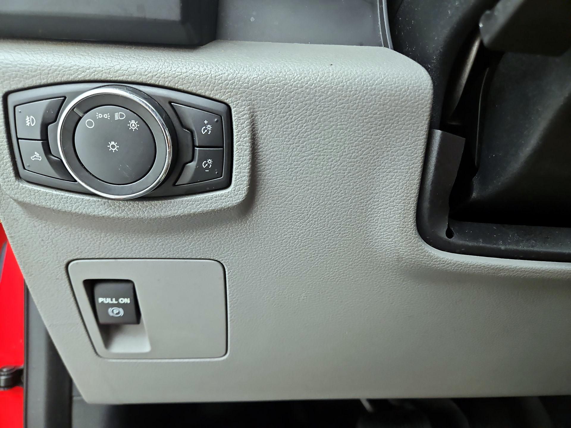 Thumbnail: 2017 Ford F-150 - 13