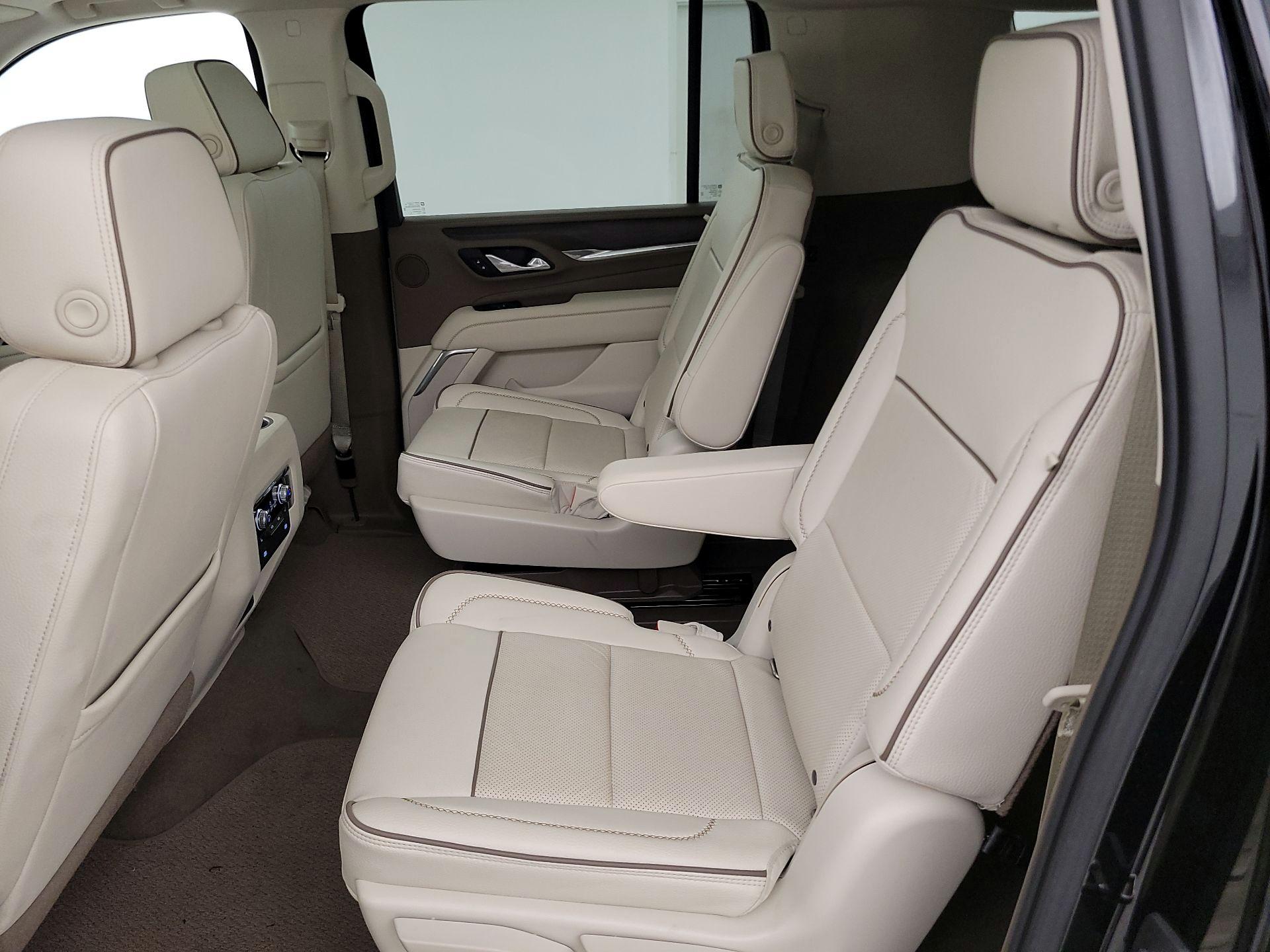 Thumbnail: 2021 GMC Yukon XL - 20