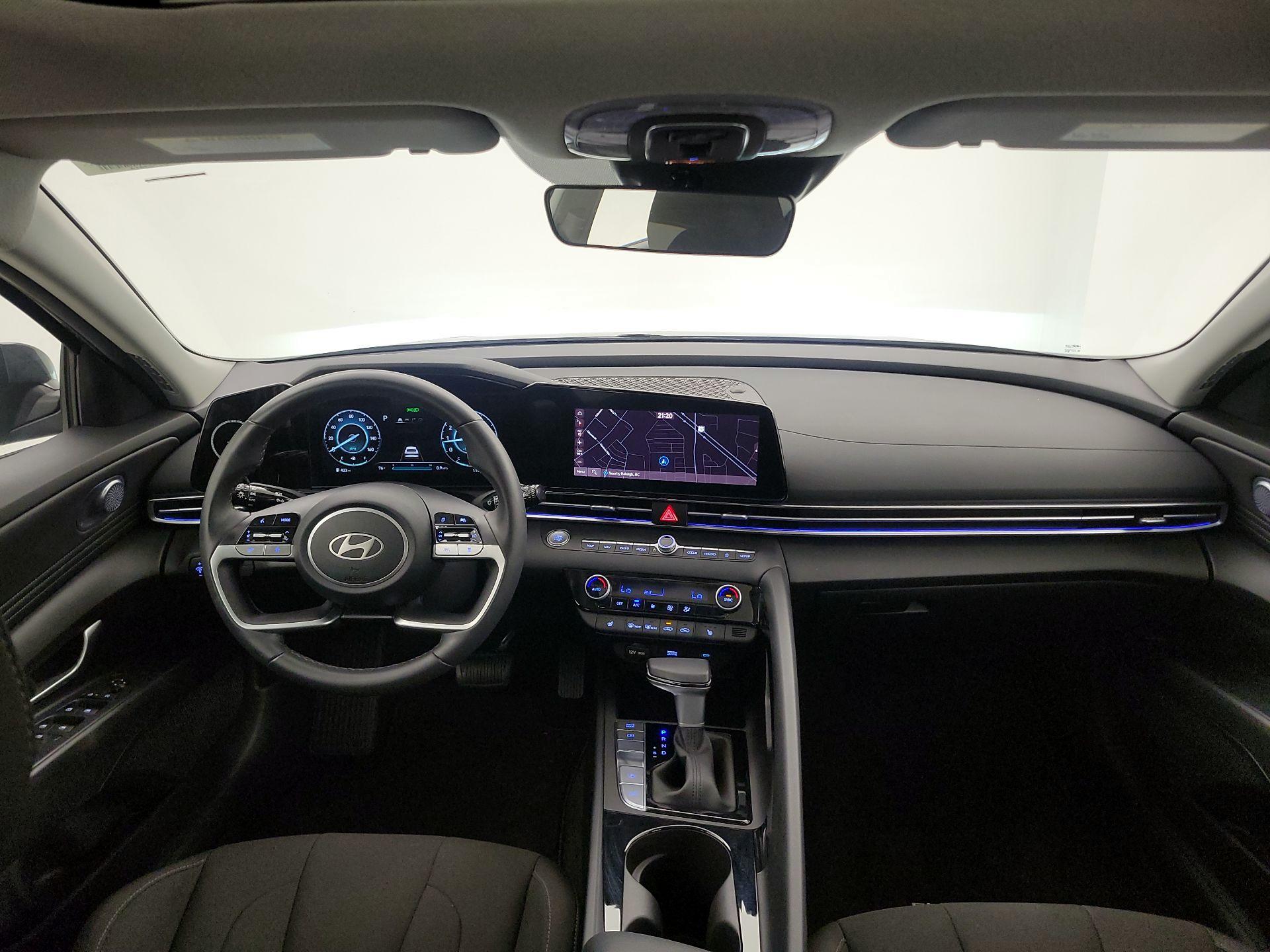Thumbnail: 2024 Hyundai Elantra - 9