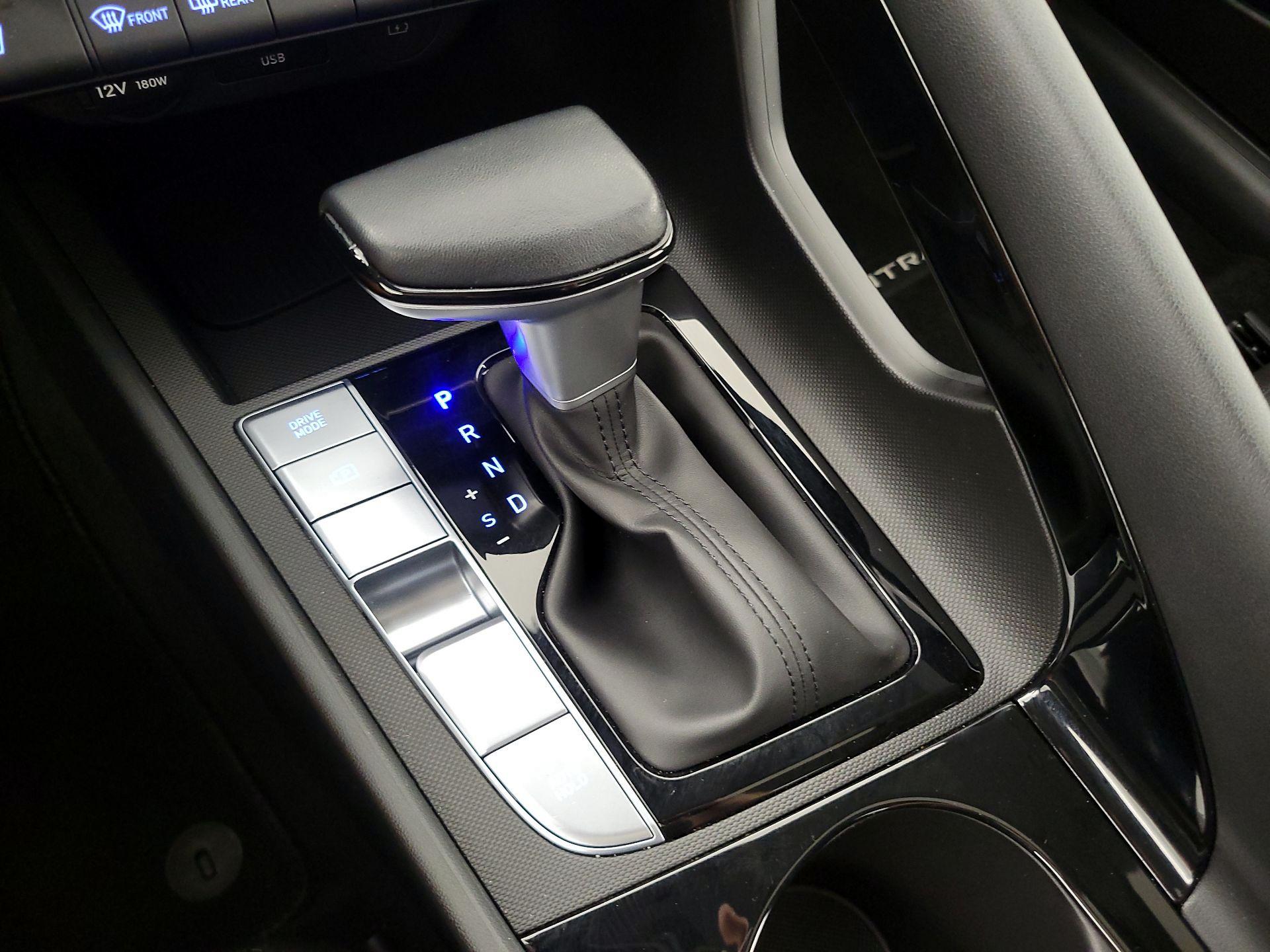 Thumbnail: 2024 Hyundai Elantra - 18