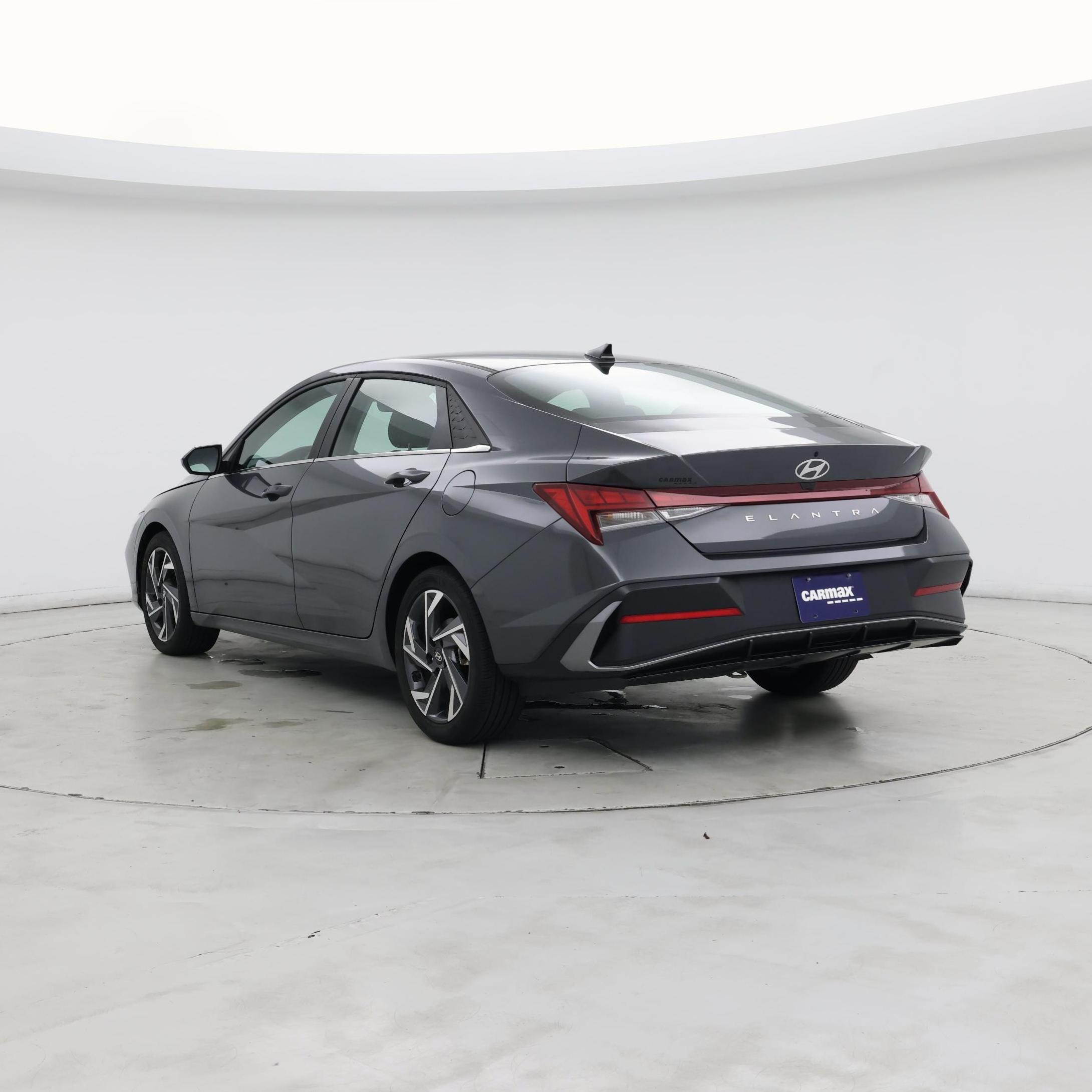 Thumbnail: 2024 Hyundai Elantra - 2