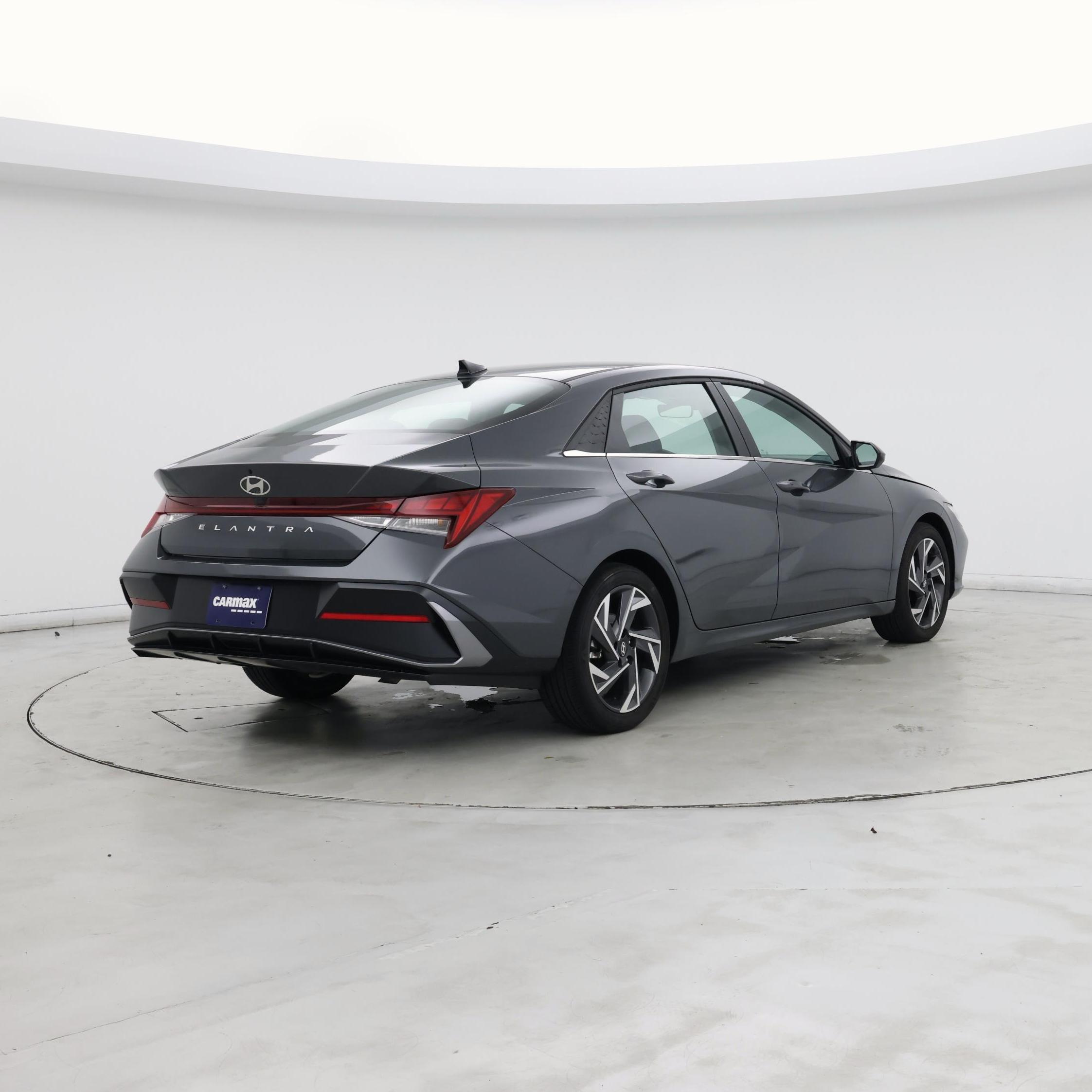 Thumbnail: 2024 Hyundai Elantra - 8