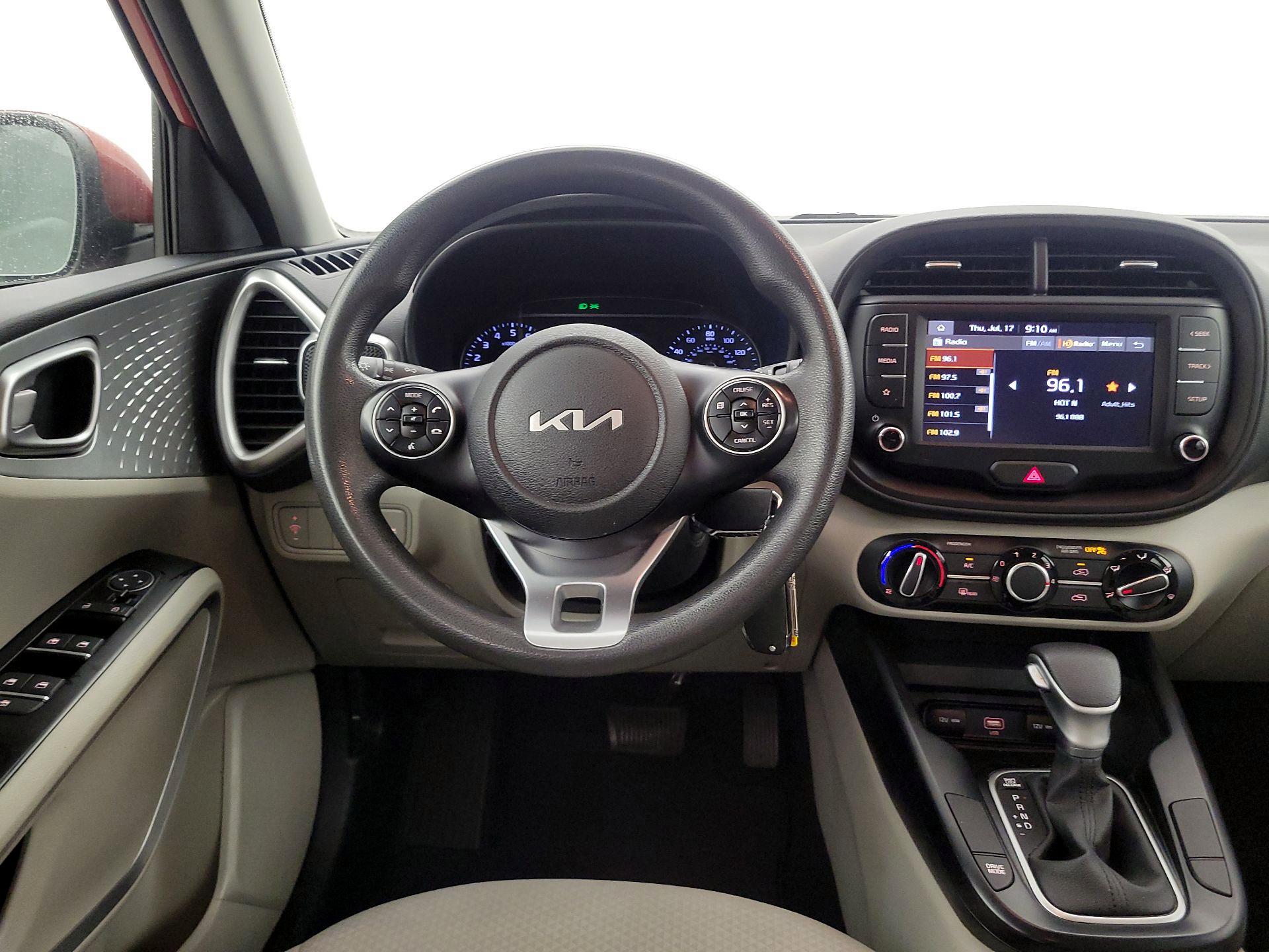 Thumbnail: 2022 Kia Soul - 10