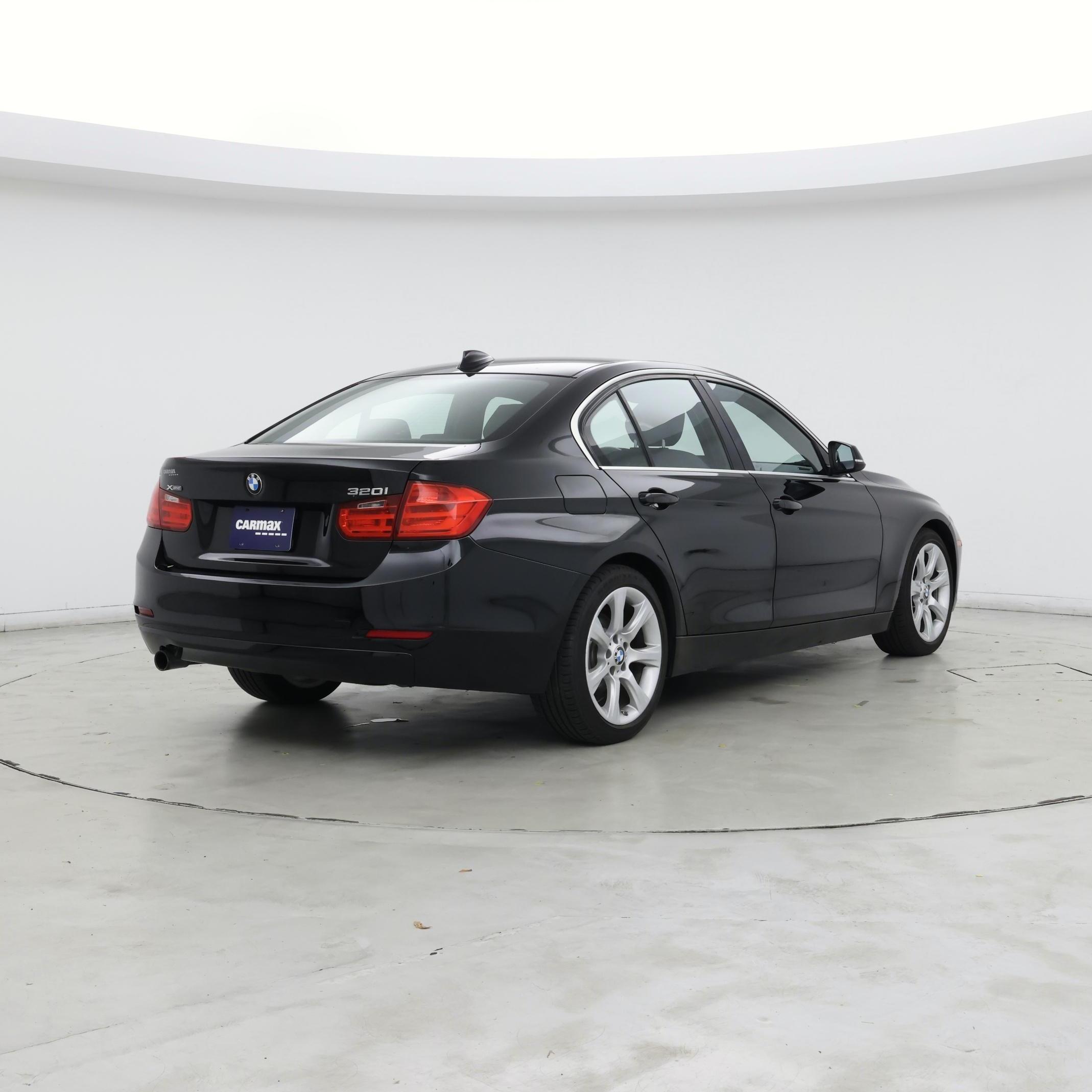 Thumbnail: 2015 BMW 3 Series - 8