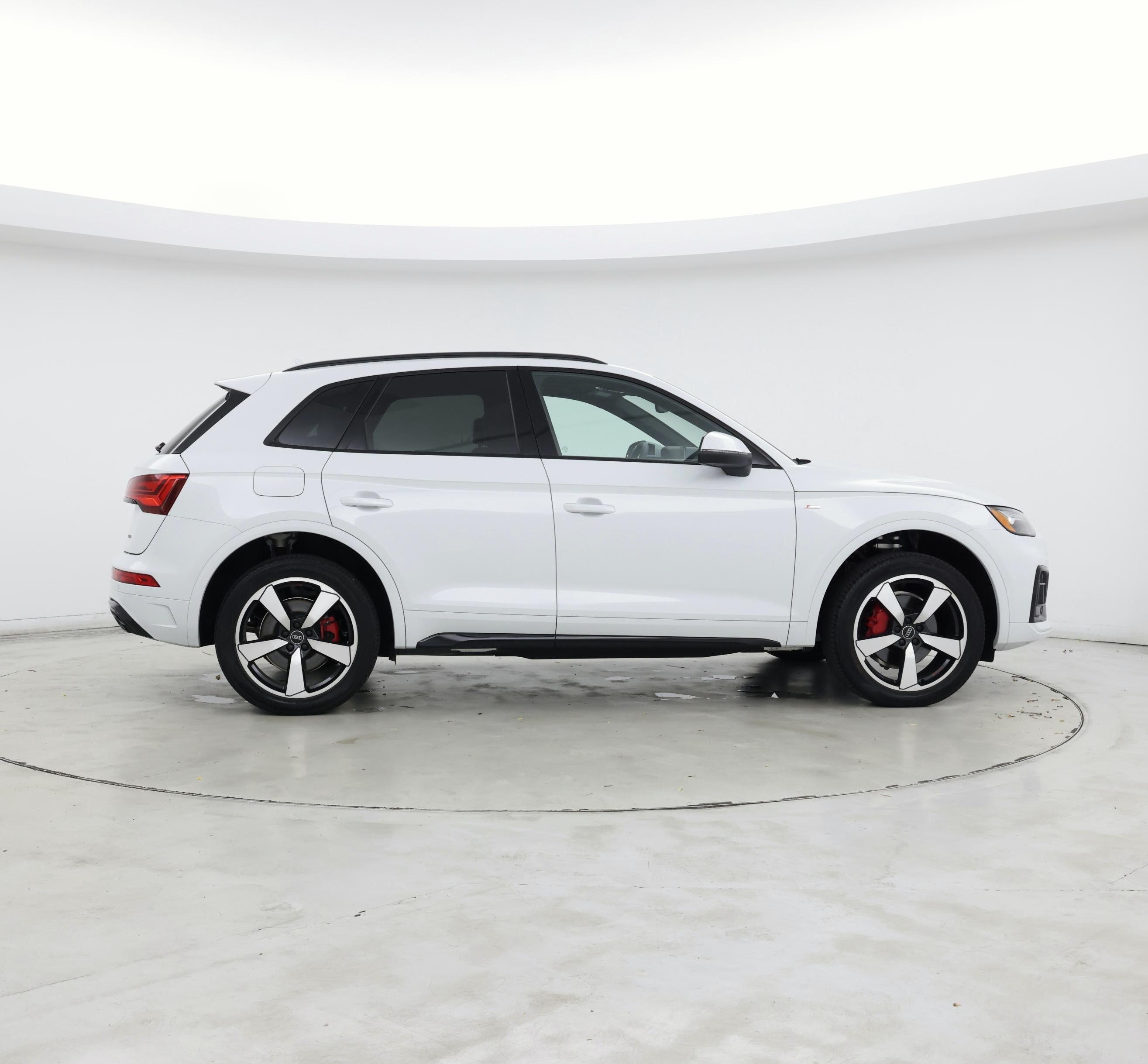 Thumbnail: 2024 Audi Q5 - 7