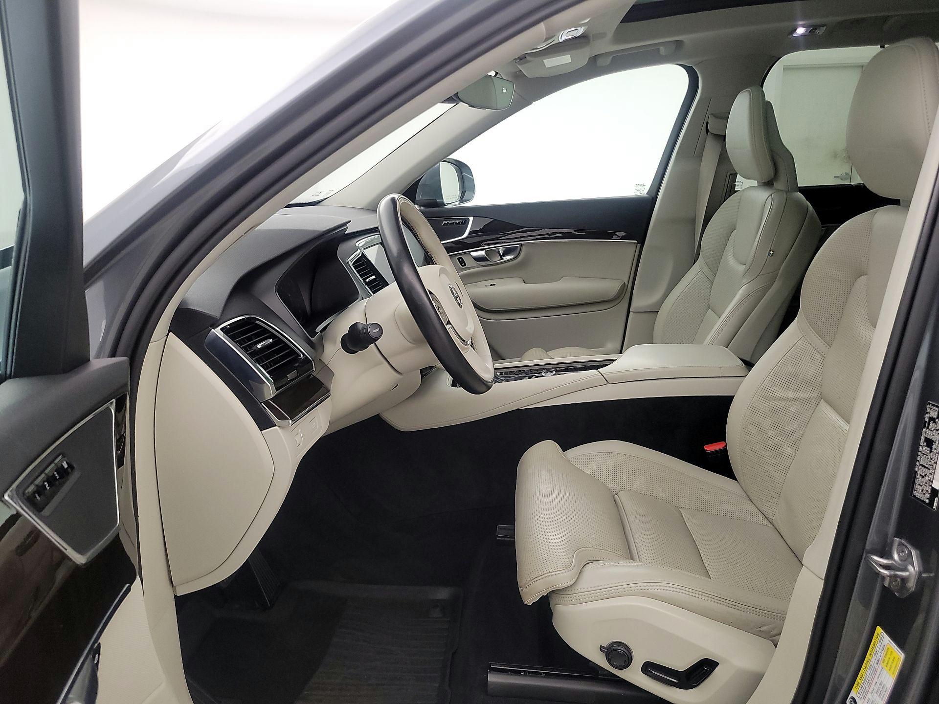 Thumbnail: 2017 Volvo XC90 - 11