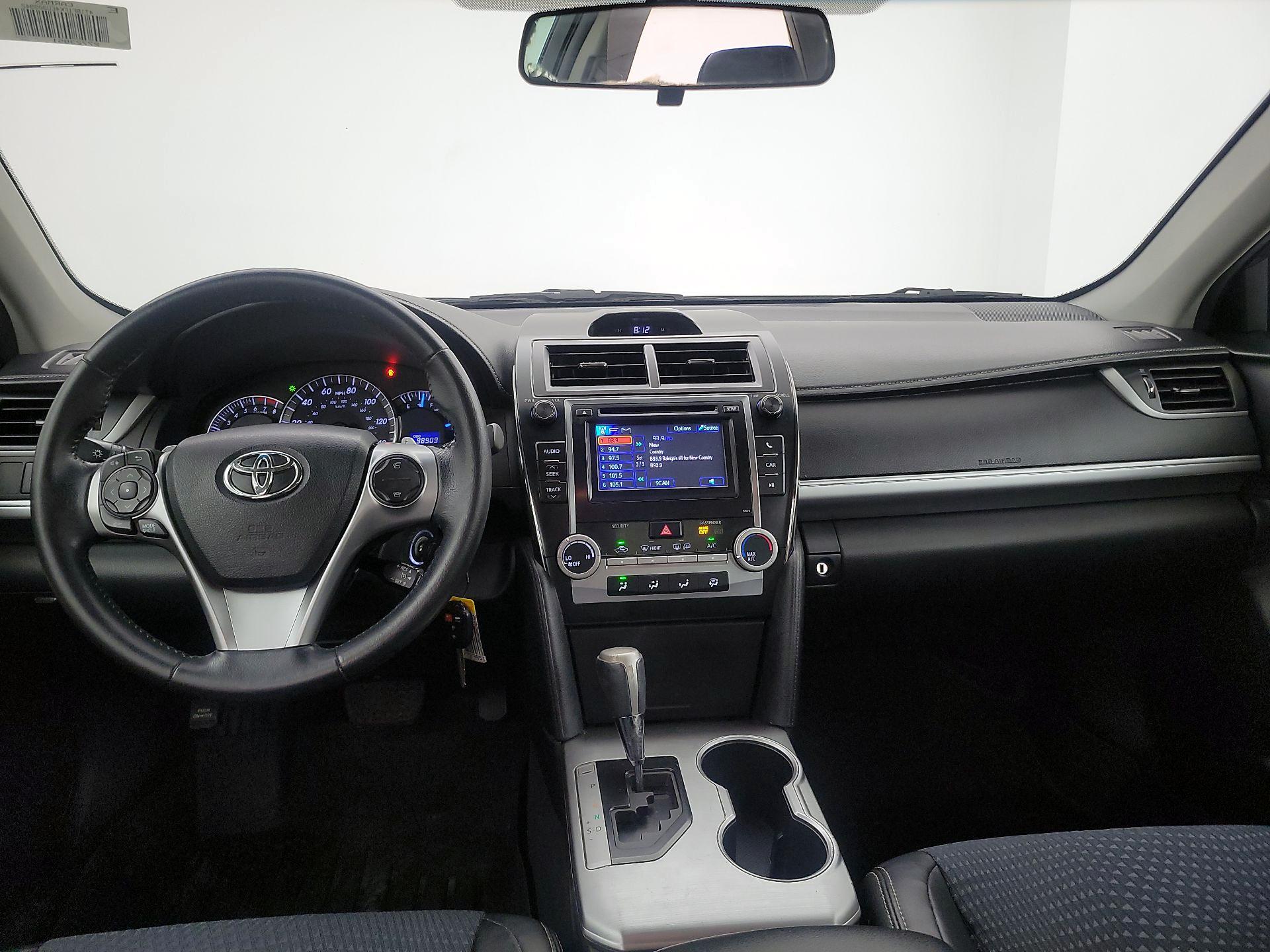 Thumbnail: 2014 Toyota Camry - 9