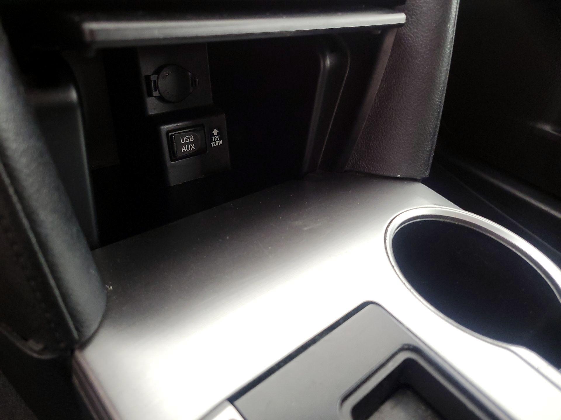Thumbnail: 2014 Toyota Camry - 17